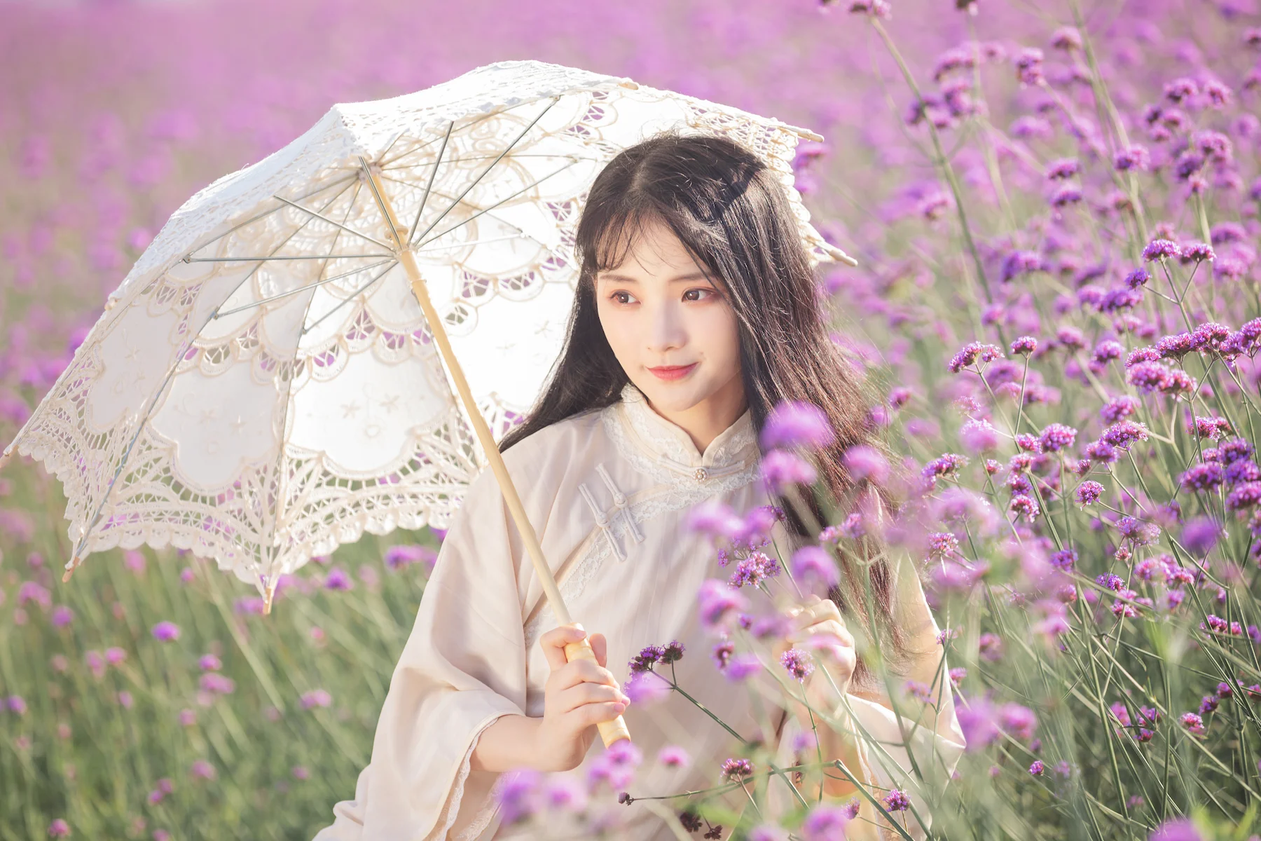 [YITUYU艺图语]2023.06.24 花田 小婷[20+1P/291MB]