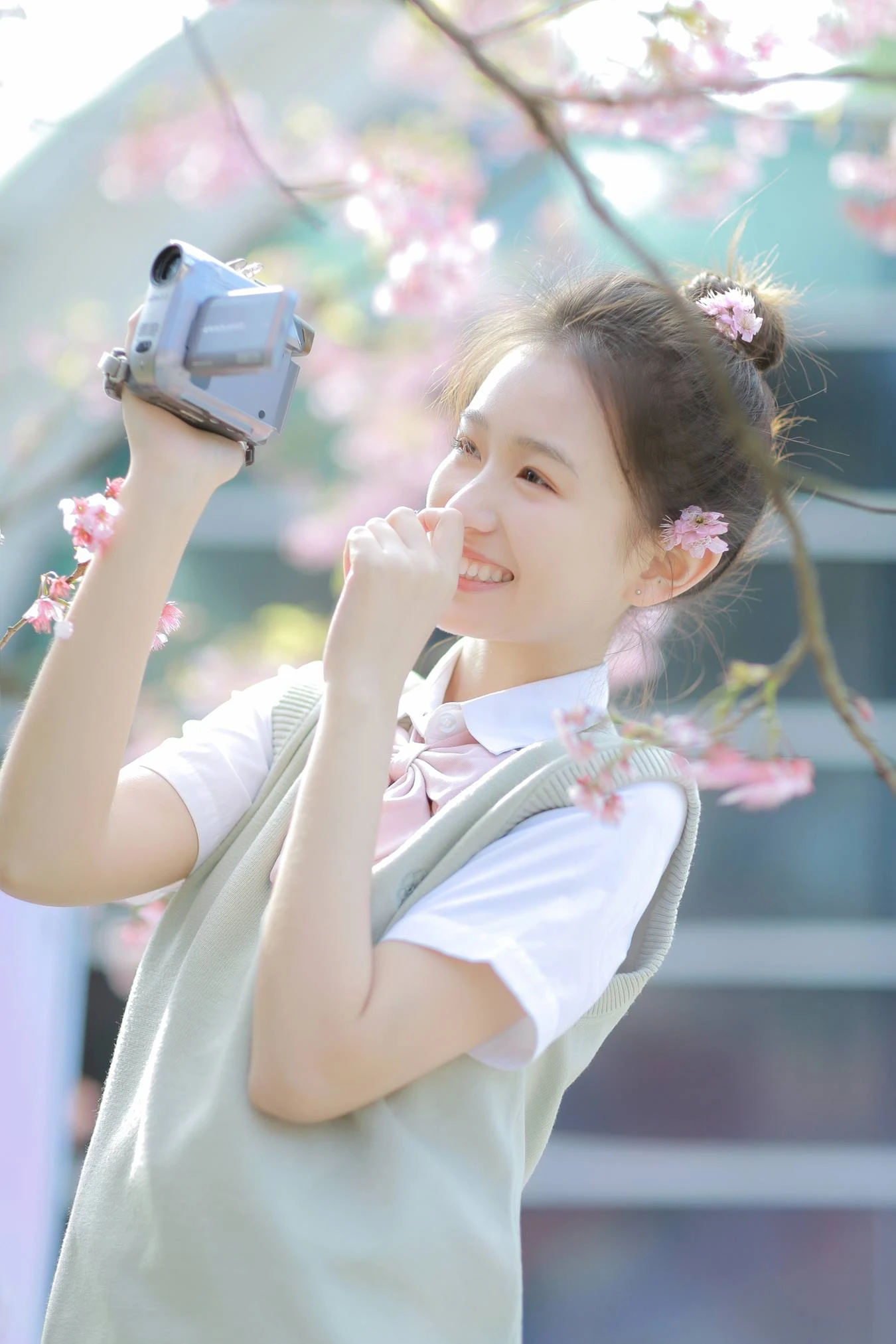 [YITUU艺图语] 2022.05.11 樱花下的春日心动 瑞秋的快乐人生 [23P/160MB]