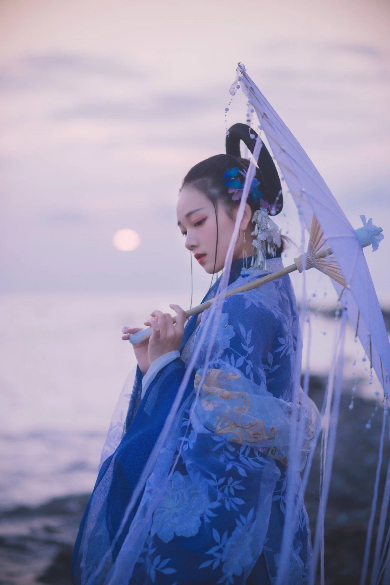 [YITUU艺图语] 2022.03.09 海韵 秋哒哒– [26P/538MB]