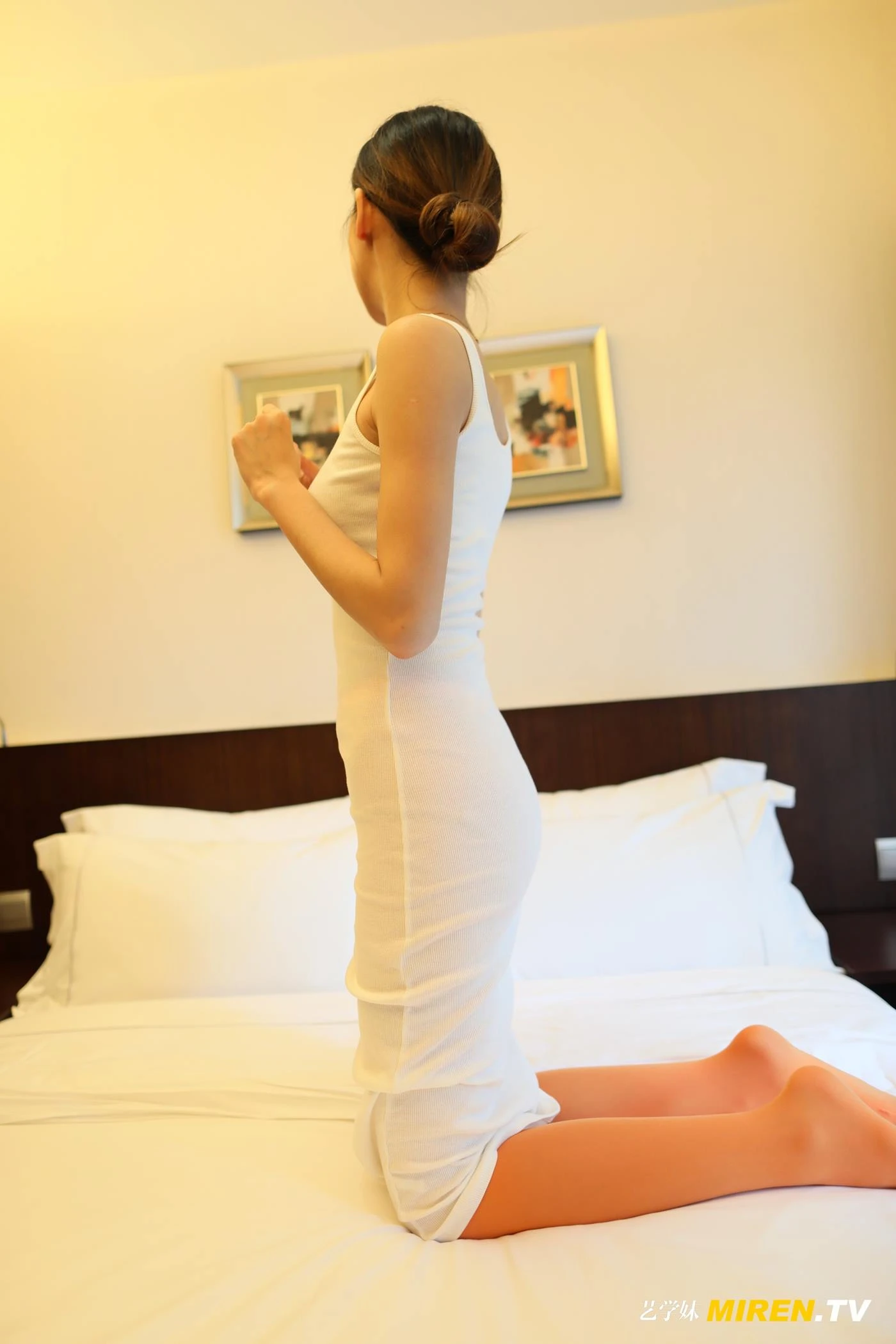 [ROSI艺XUE妹]2020.03.15 NO.098[57+1P/27MB]