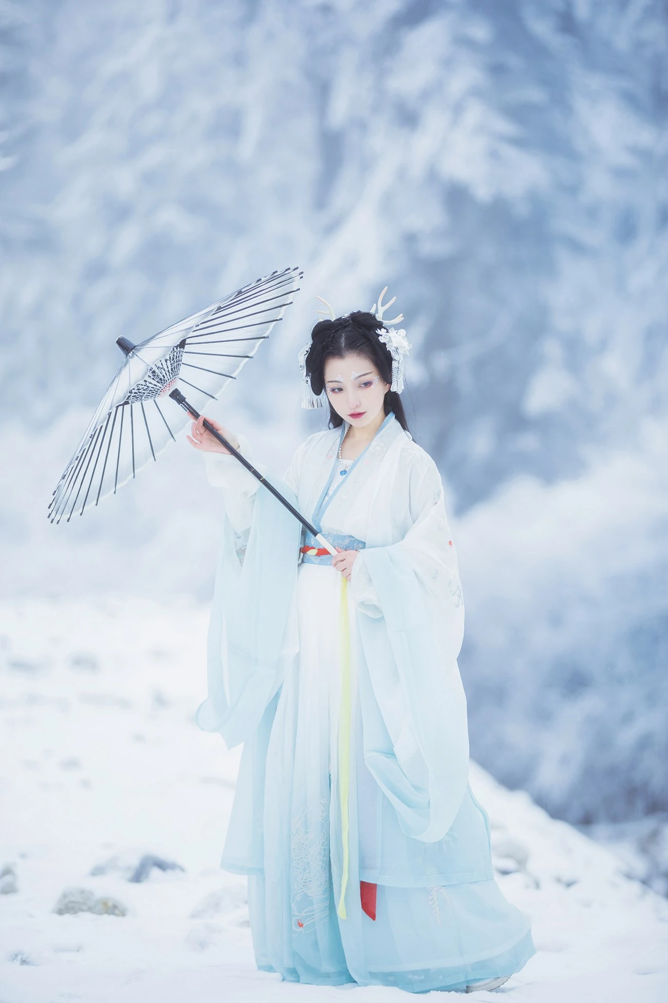 [YITUYU艺图语] 2022.01.12 雪妖 一千只大日日 [22P/164MB]