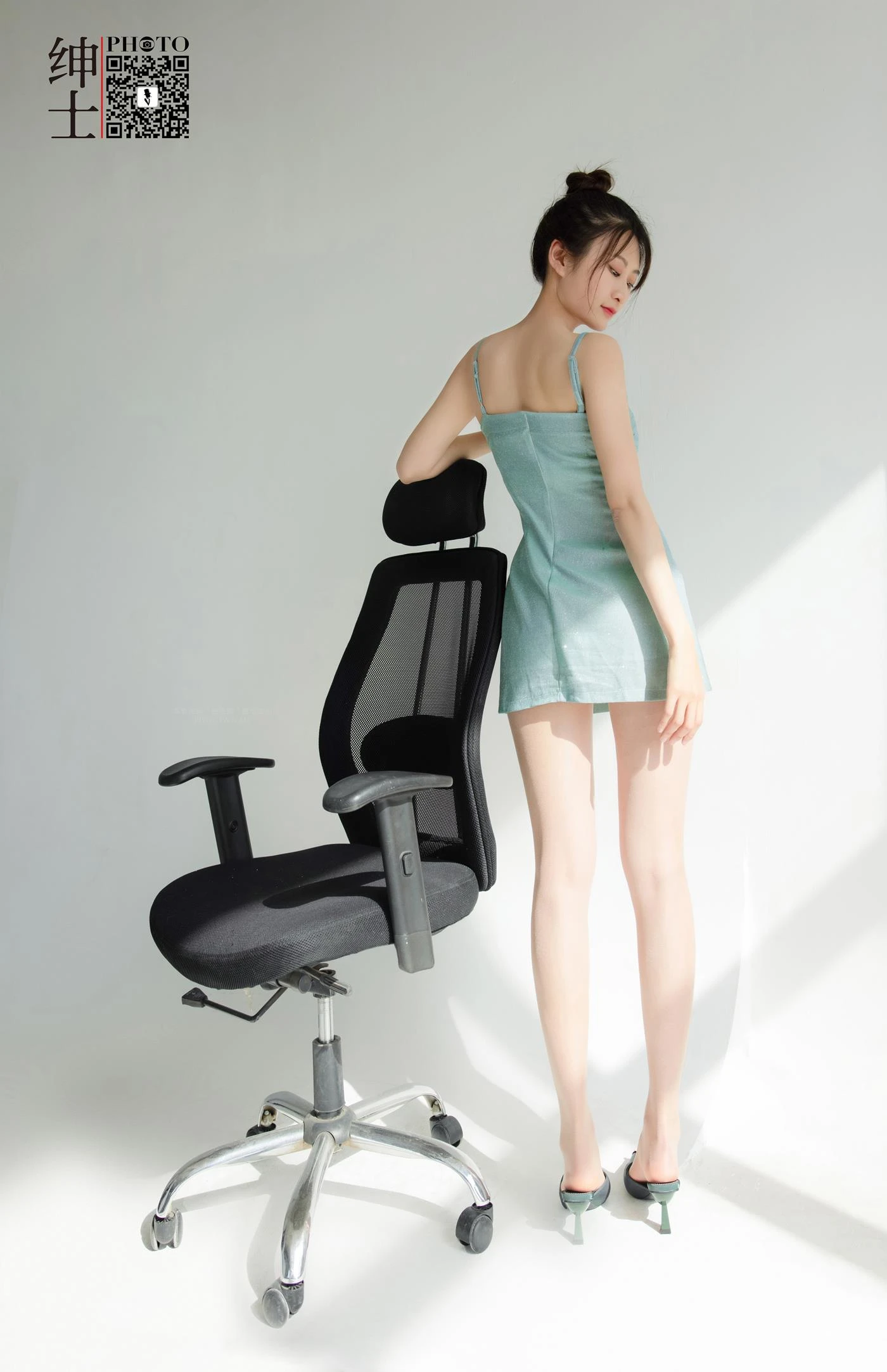 SHENSHI绅士 – SS099 莎莎[47P/471MB]