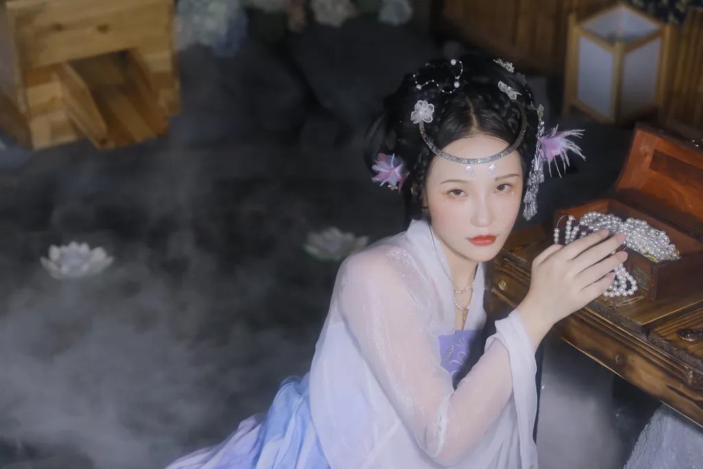 [YITUYU艺图语]2022.12.24 听说了吗，先生的池子里养了一条人鱼。 小霜[22+1P/123MB]