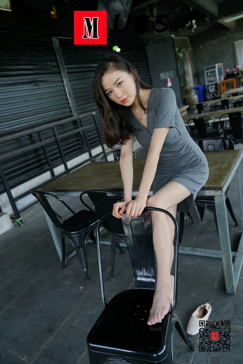 [MussGirl慕丝女郎] NO.043 她若惊鸿一瞥，汝已心猿意马 [88P/179MB]
