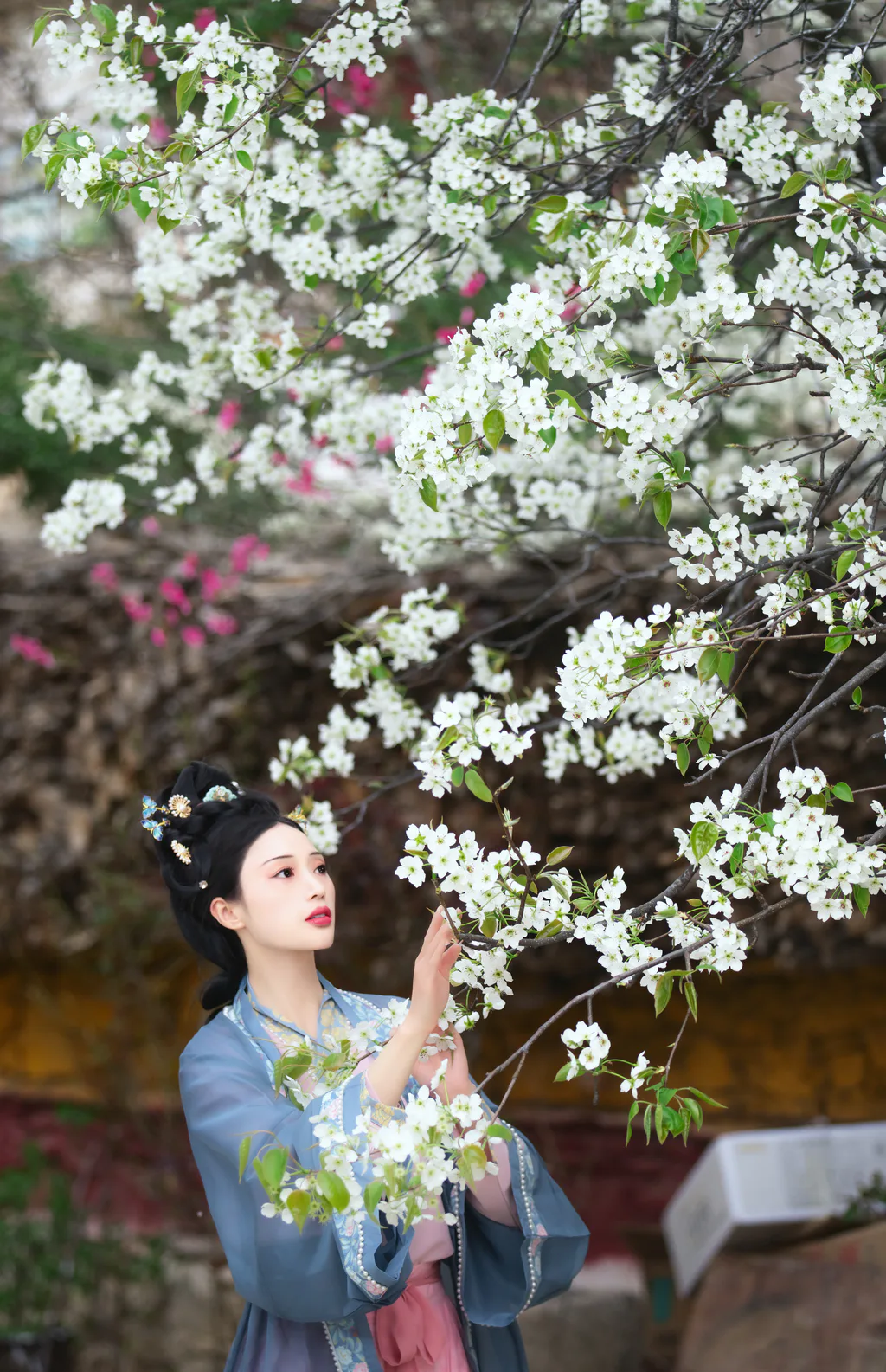 [YITUYU艺图语]2023.04.11 春深处 薇薇 [42+1P/778MB]