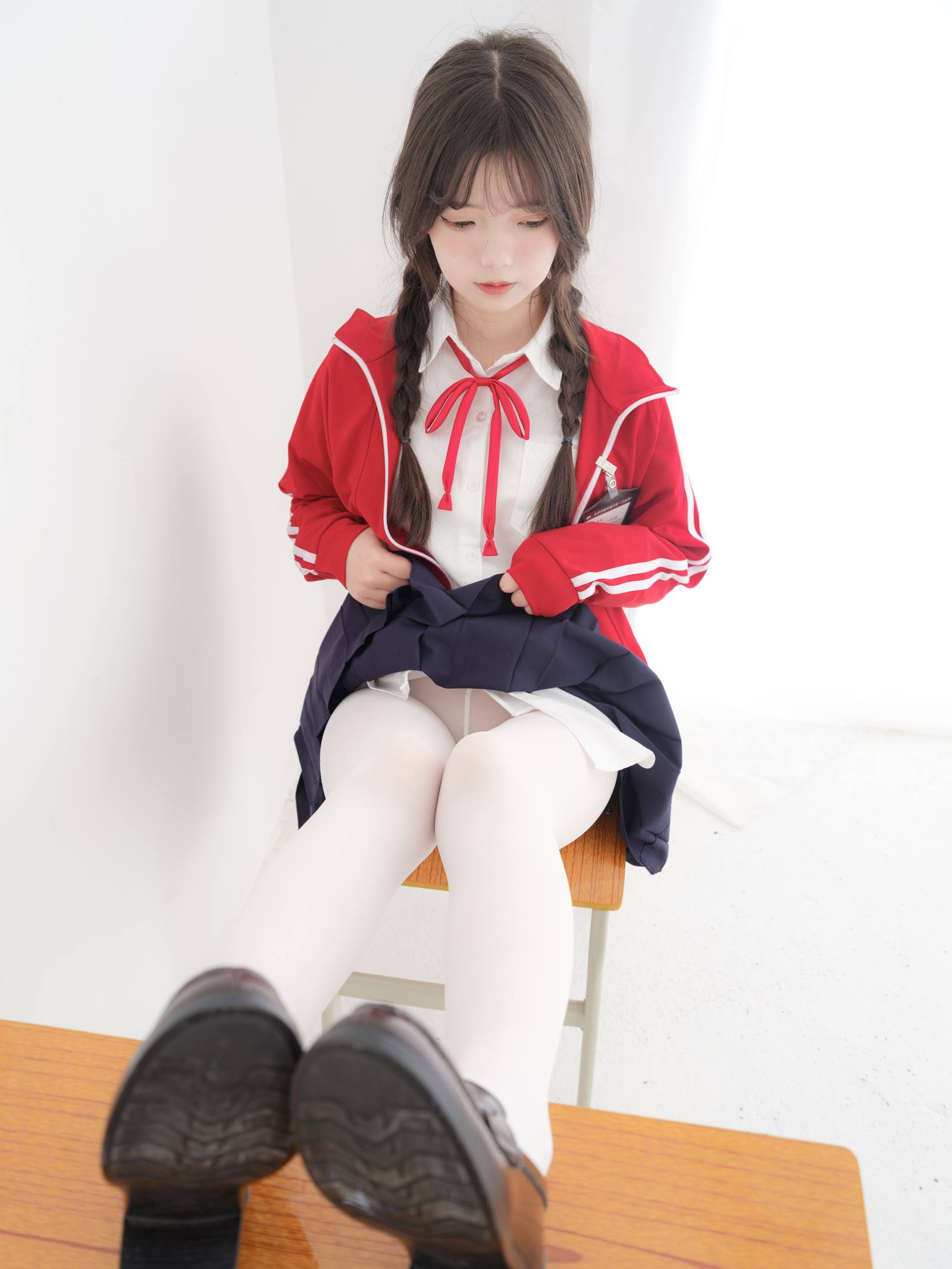 [紧急企划]内部定制 奶昔 学生妹[57P/0.98GB]