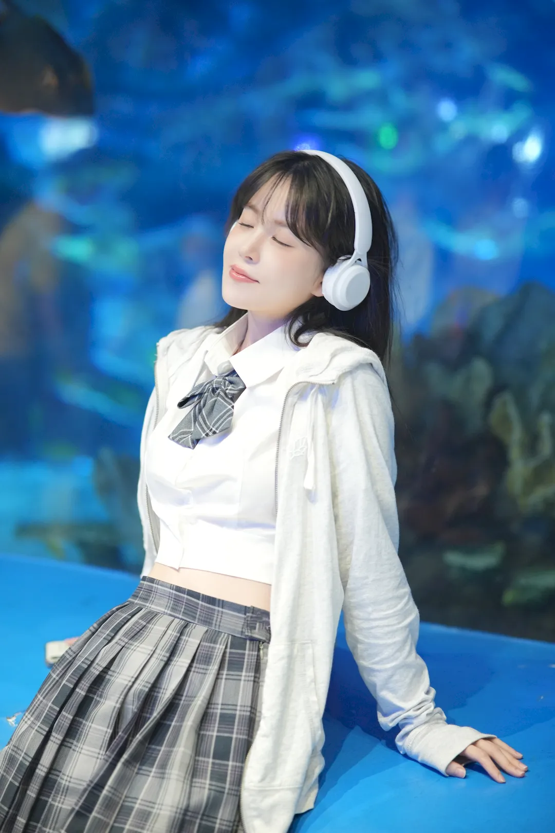[YITUYU艺图语]2023.08.18 贩卖蓝色孤独 裸心心[21+1P/354MB]