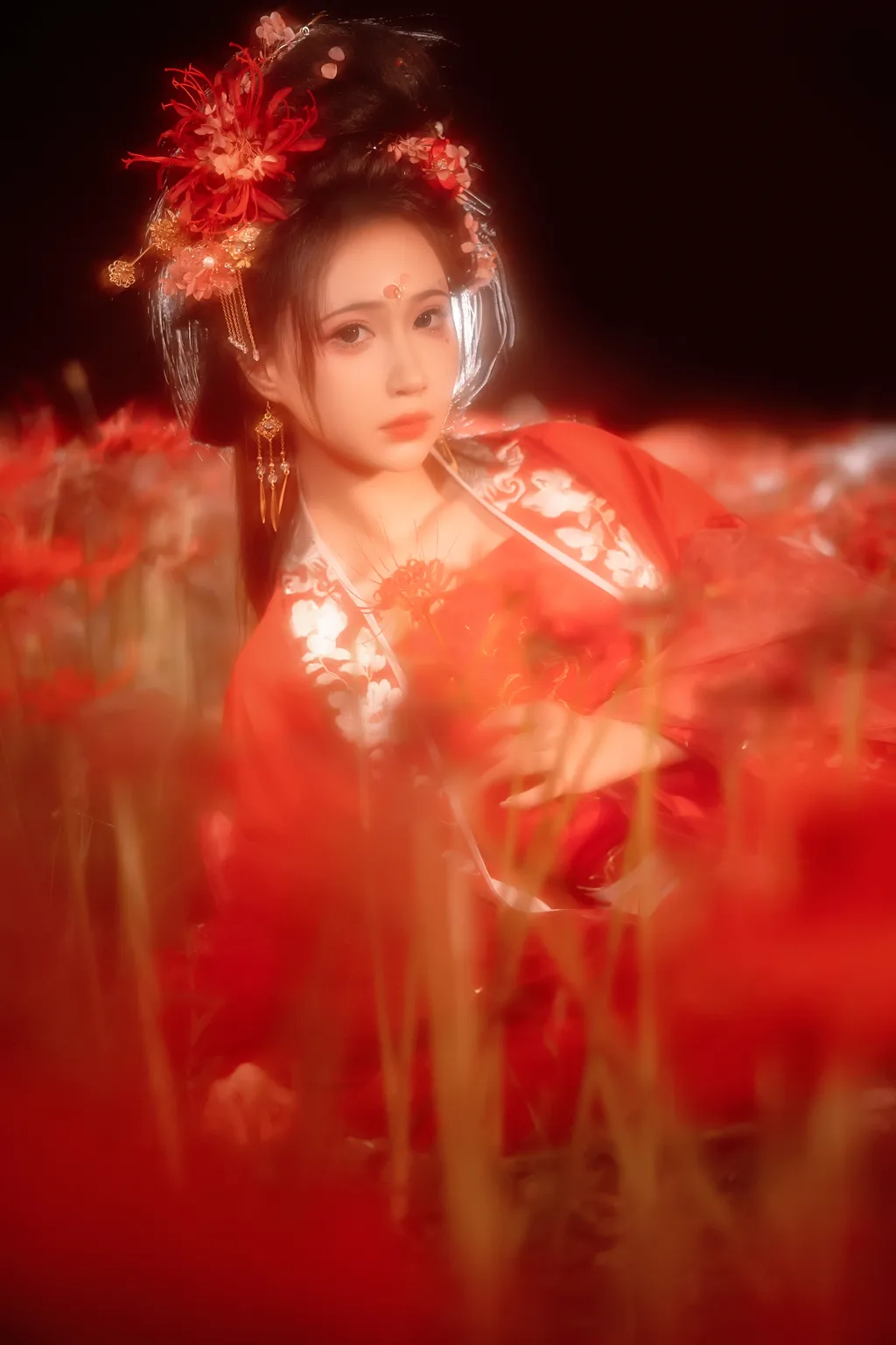 [YITUYU艺图语]2022.12.07 彼岸花 -绮罗生的小苏苏-[31+1P/337MB]