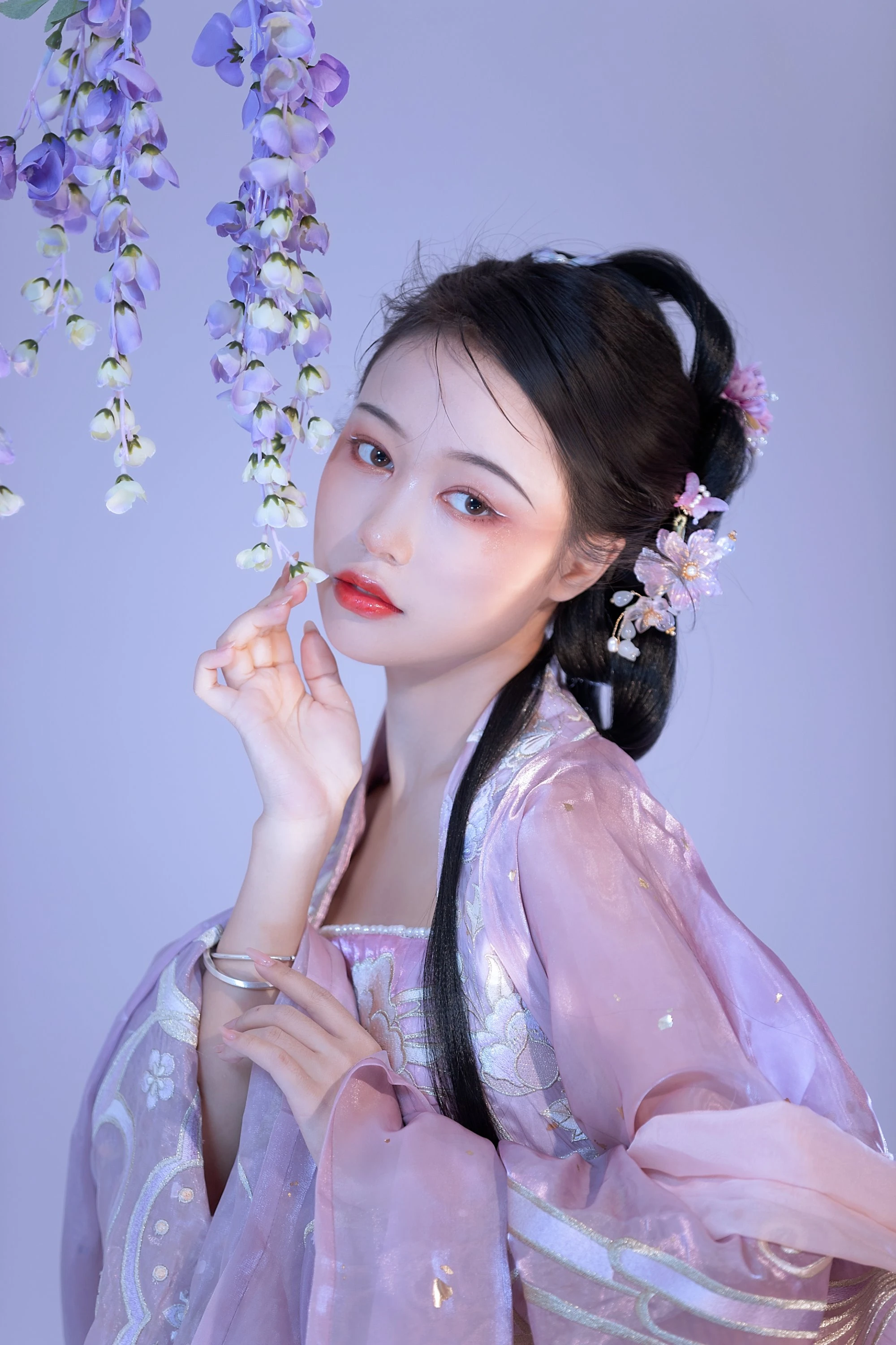 [YITUYU艺图语]2022.08.12 镜花水月 梨一依[23+1P/276MB]