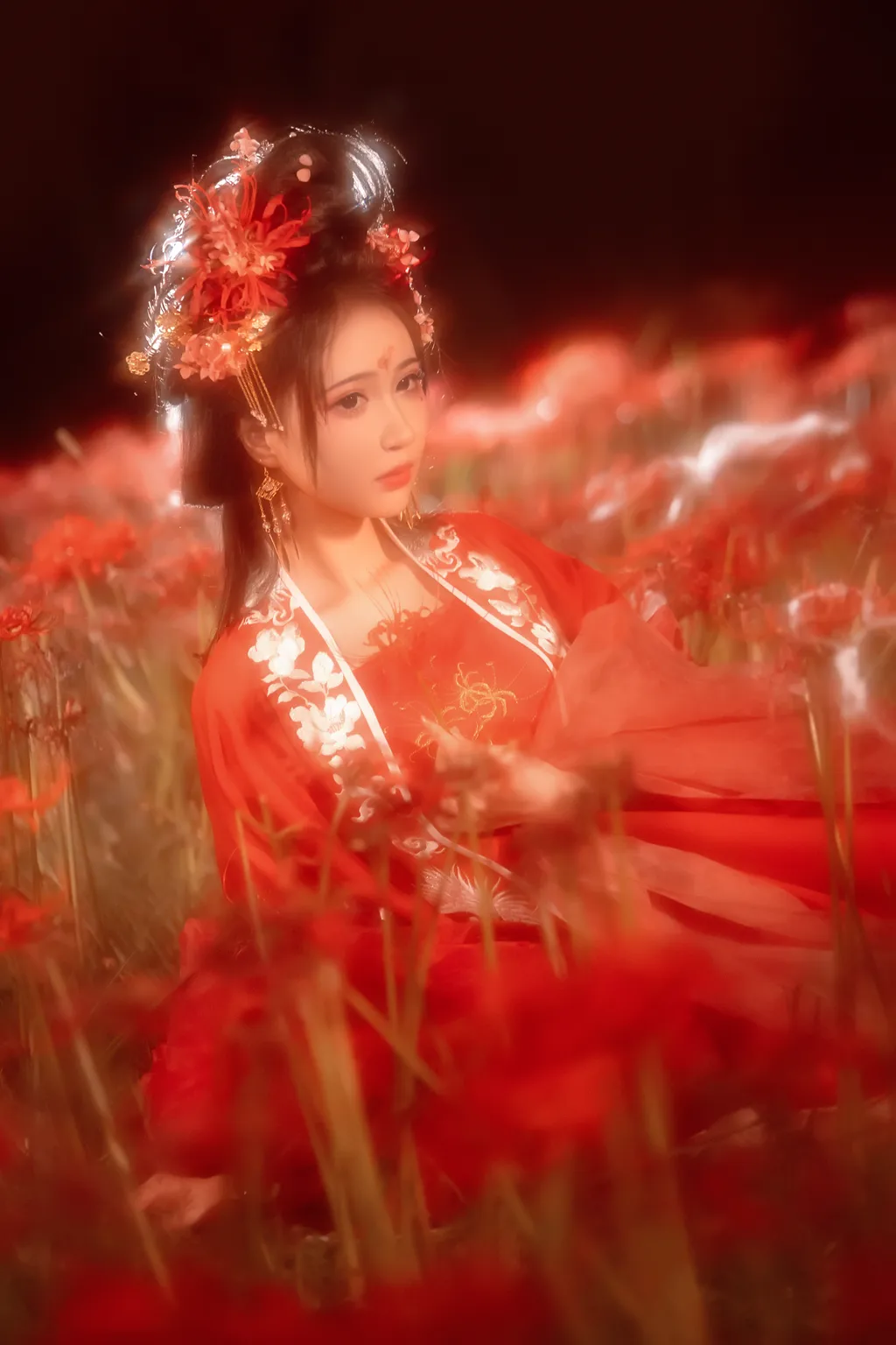 [YITUYU艺图语]2022.12.07 彼岸花 -绮罗生的小苏苏-[31+1P/337MB]