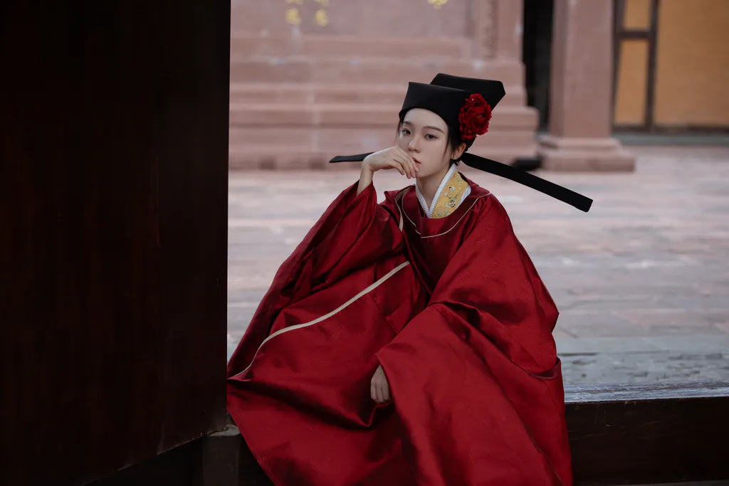[YITUYU艺图语]2023.04.12 女驸马 一方伊人yi[24+1P/351MB]