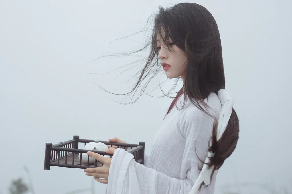 [YITUYU艺图语]2023.04.18 君山不归 -林秋奈[23+1P/331MB]