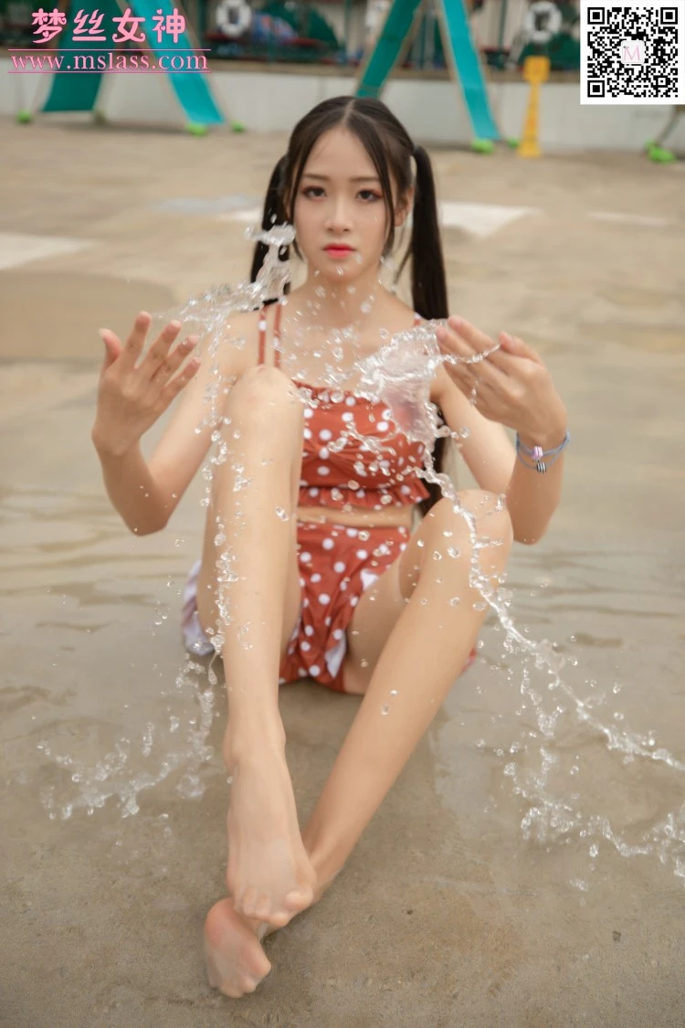 [MSLASS梦丝女神] 2020-06-21 诗琪 泳池派对 [71P/435MB]
