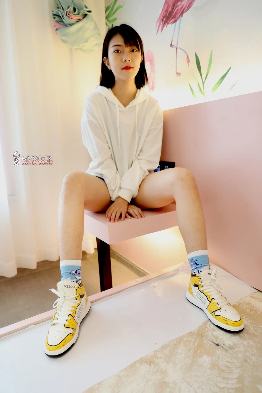 [MZSOCK]爱镁足 No.080 婷婷 一百万个可能 [84P/1.17GB]