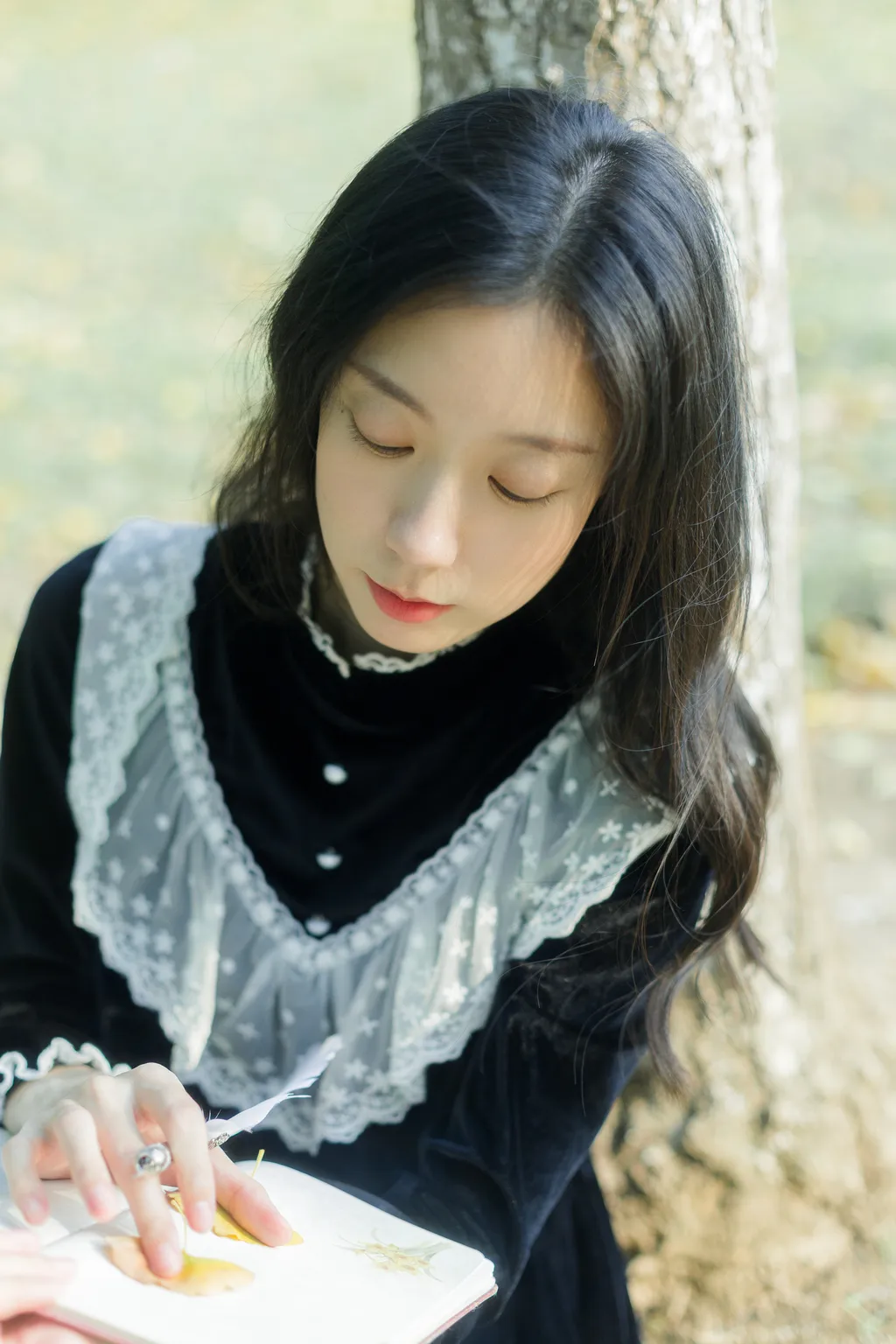 [YITUYU艺图语]2022.11.24 将在初秋寄出 饲猫少女-[38+1P/394MB]