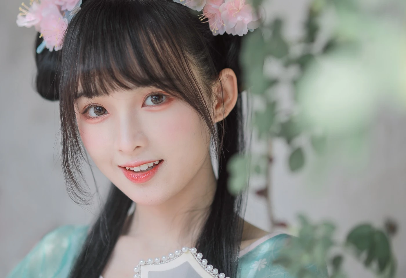 [YITUYU艺图语] 2022.06.14 渐开荷芰落蔷薇 莉莉崽w [20P/124MB]