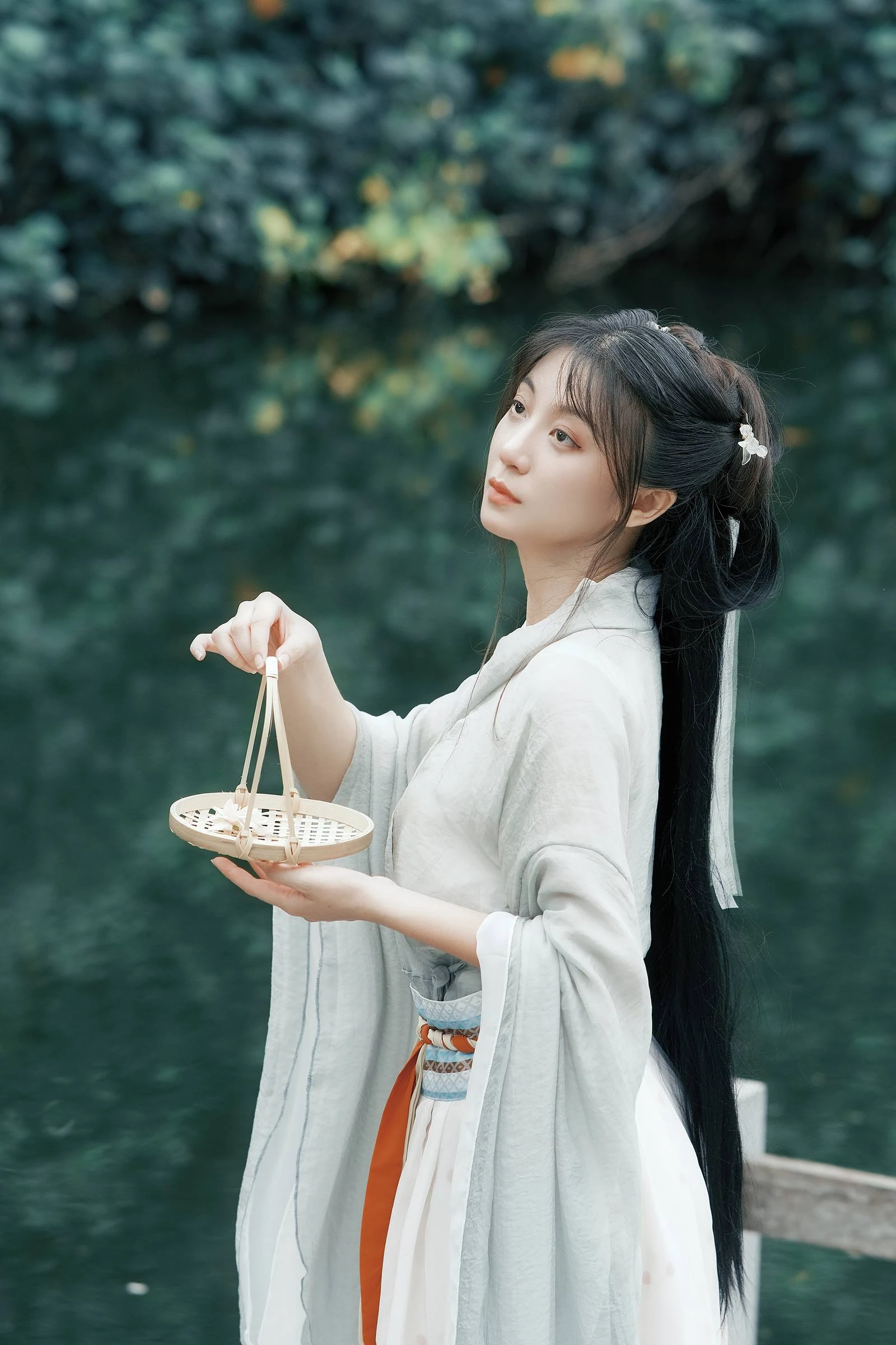 [YITUYU艺图语]2022.09.23 翩若惊鸿，婉若游龙 阿娇[24+1P/202MB]