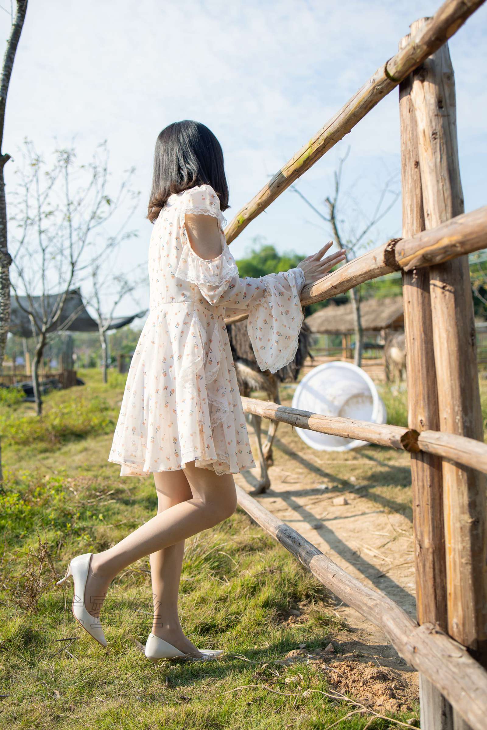 尤蜜丝 NO.086 穿搭推广展示图集[76P/400MB]