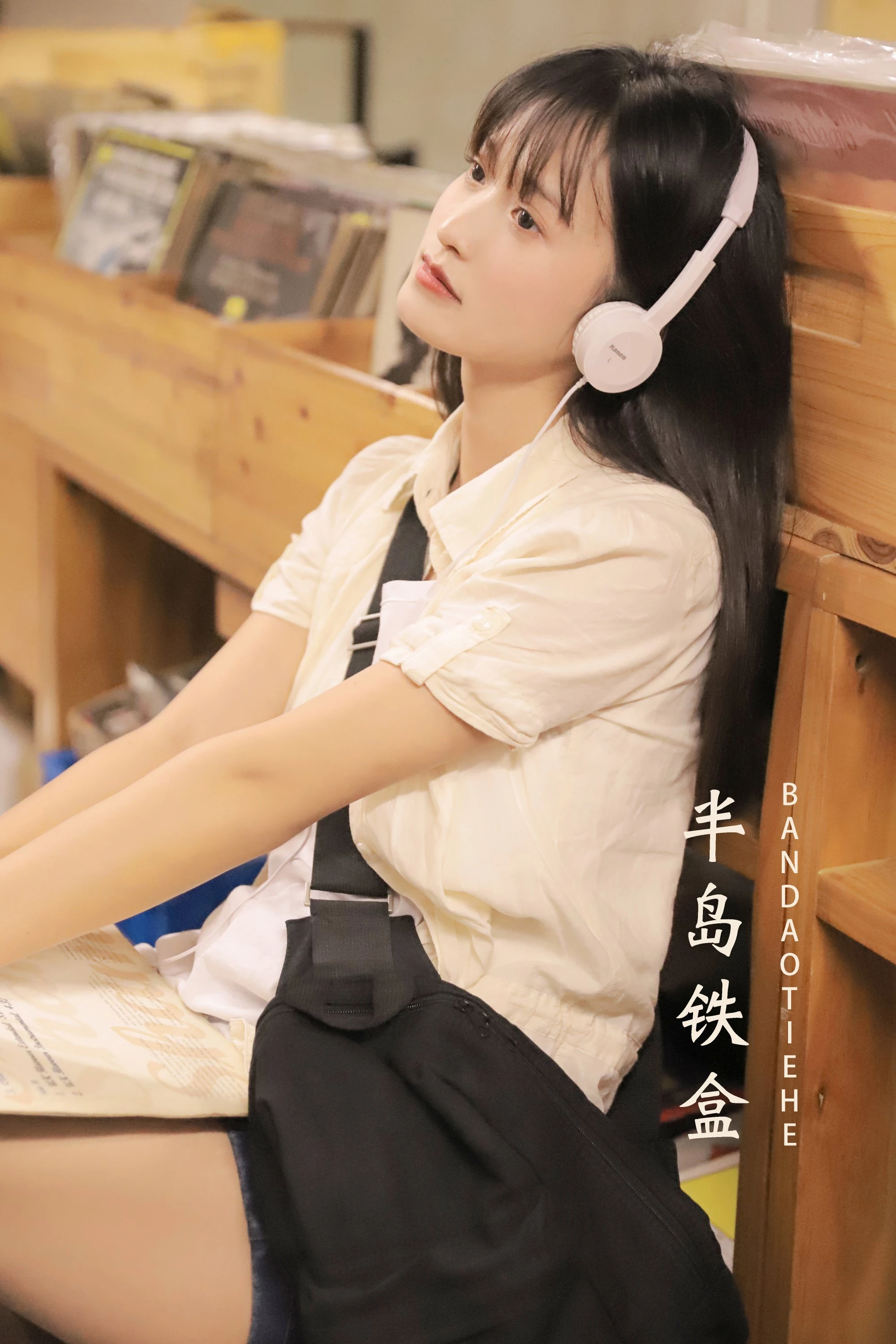 [YITUYU艺图语]2022.07.28 半岛铁盒 刘小瑜[21+1P/258MB]