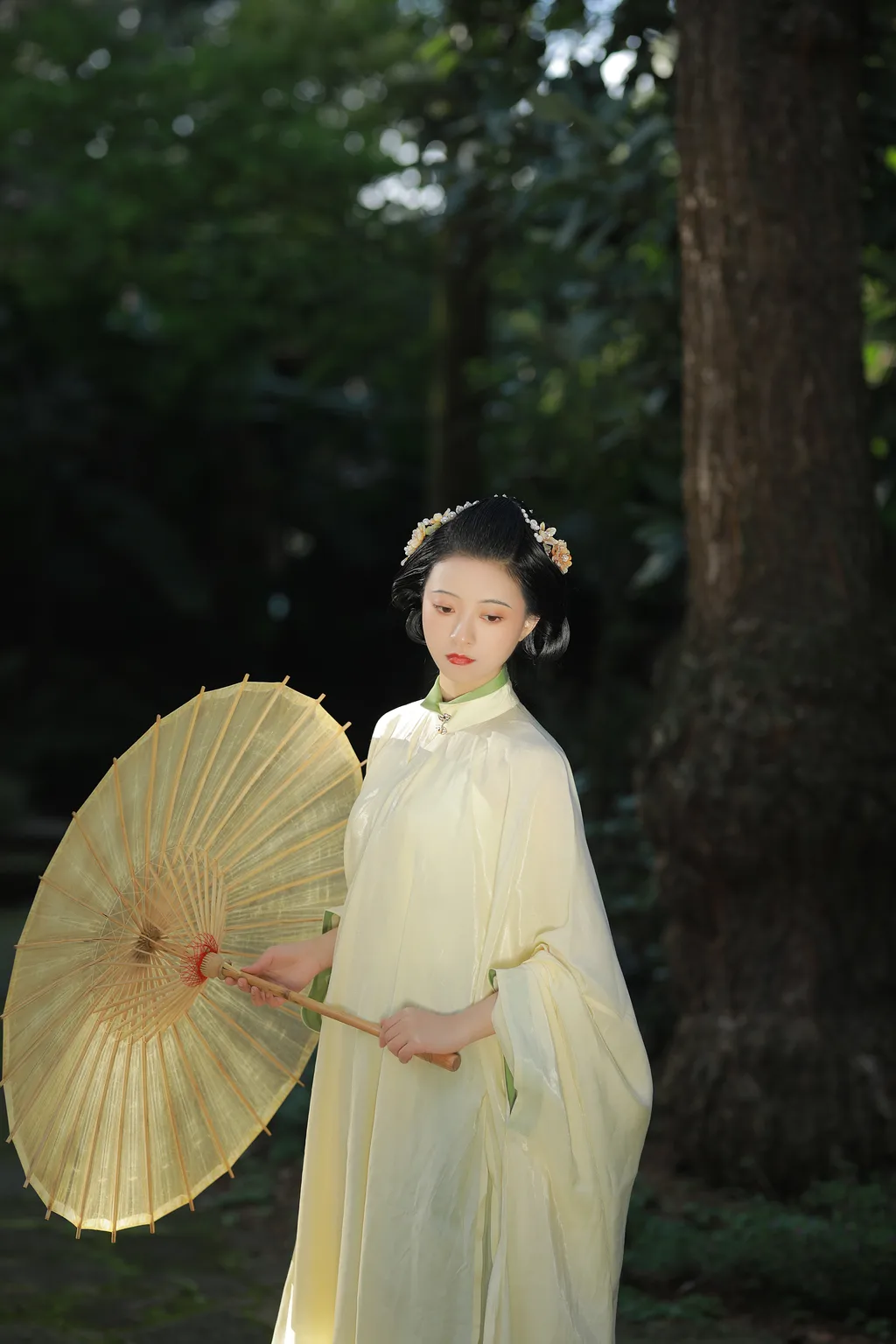[YITUYU艺图语]2022.11.30 淡淡春山 YunFleur[39+1P/747MB]
