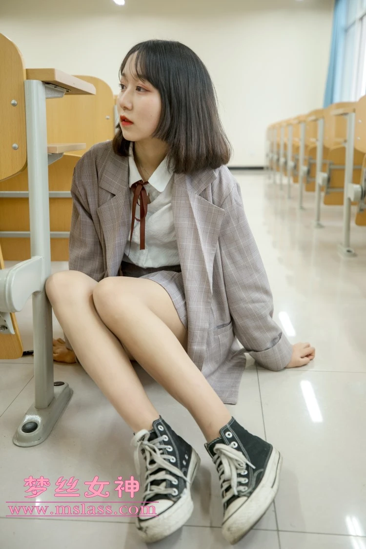 [MSLASS梦丝女神]2019.05.07 教室顷语 刘诺 [89P/686M]