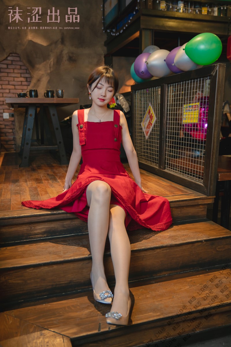 袜涩写真 VOL.057 暖暖红色长裙 [50P/155MB]