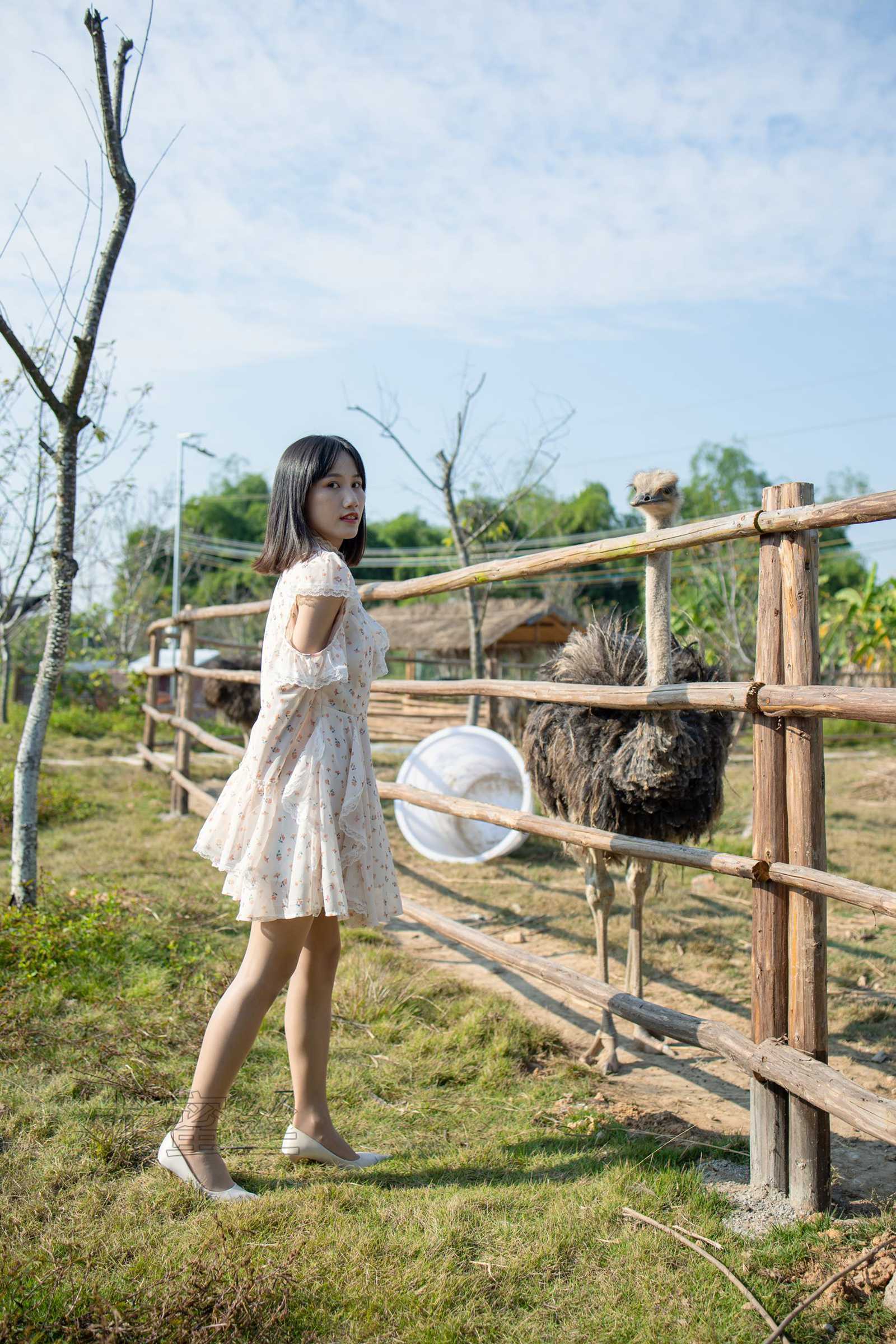 尤蜜丝 NO.086 穿搭推广展示图集[76P/400MB]