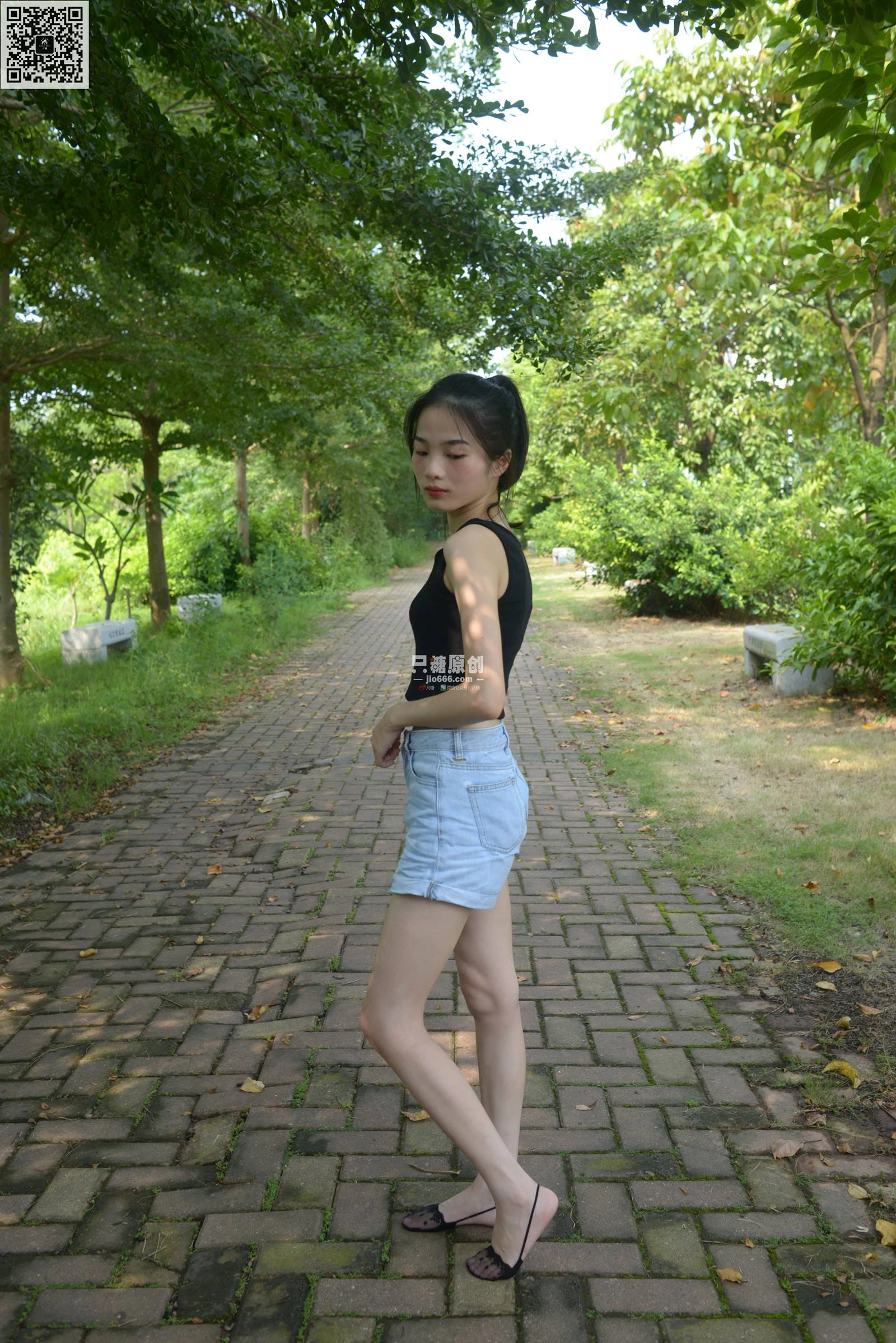 只糖棉袜 NO.492 陆佳 – 时光深处 [64P/290MB]