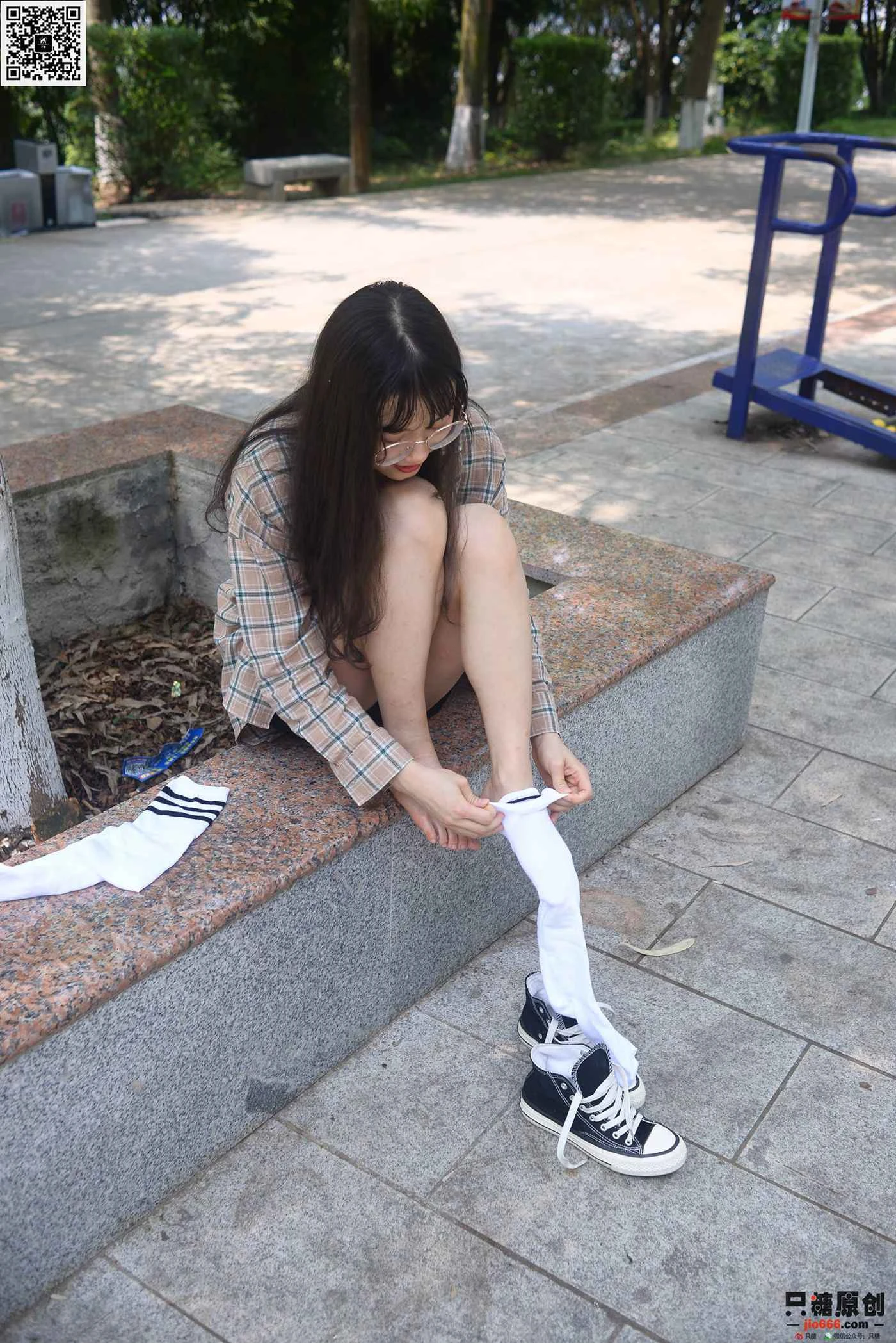 只糖棉袜 NO.374 潘潘 – 风和日暖 [82P/345MB]