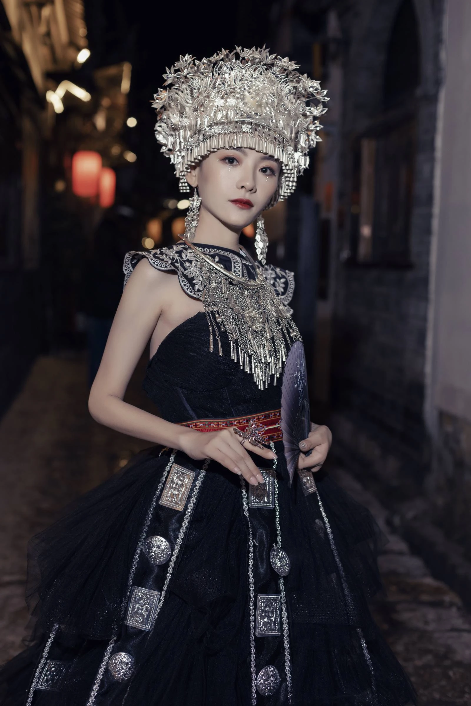[YITUYU艺图语]2022.10.16 黑白姐妹 模特合辑[25+1P/346MB]