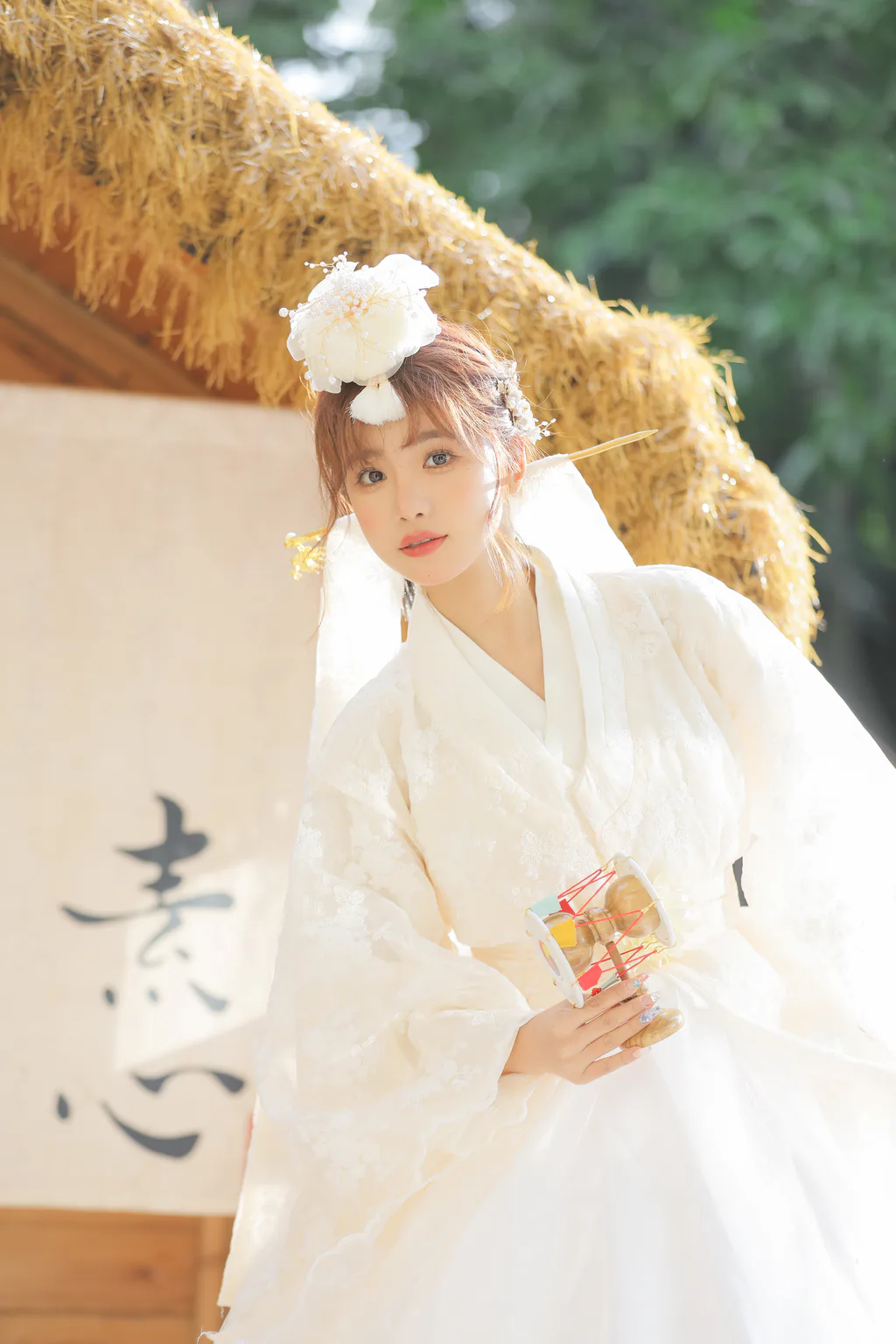 [YITUYU艺图语]2023.01.11 延吉服写真 温思儿vv[22+1P/246MB]