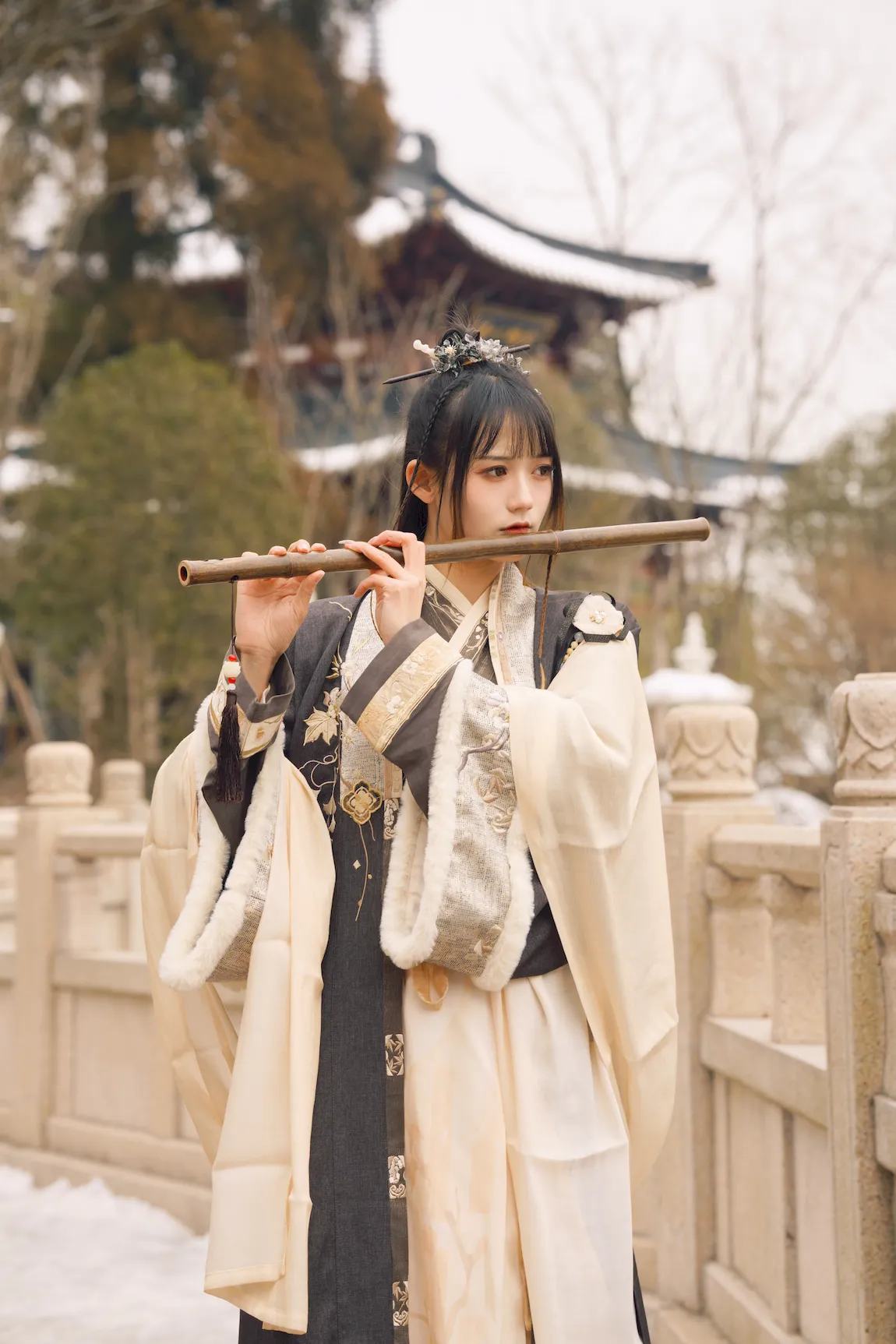 [YITUYU艺图语]2023.07.30 雪中悍刀行 兔子Zzz不吃胡萝卜[21+1P/271MB]