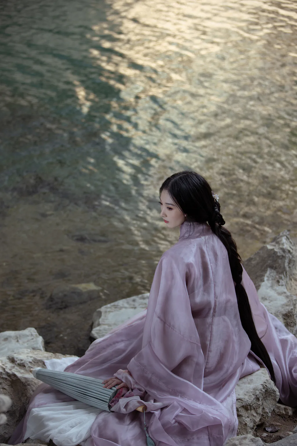 [YITUYU艺图语]2023.03.16 情知 阿moon[31+1P/330MB]