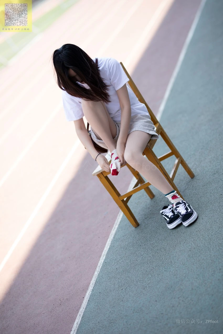 [LSS山茶摄影] NO.141 XUE妹操场肉丝 [89P/276MB]