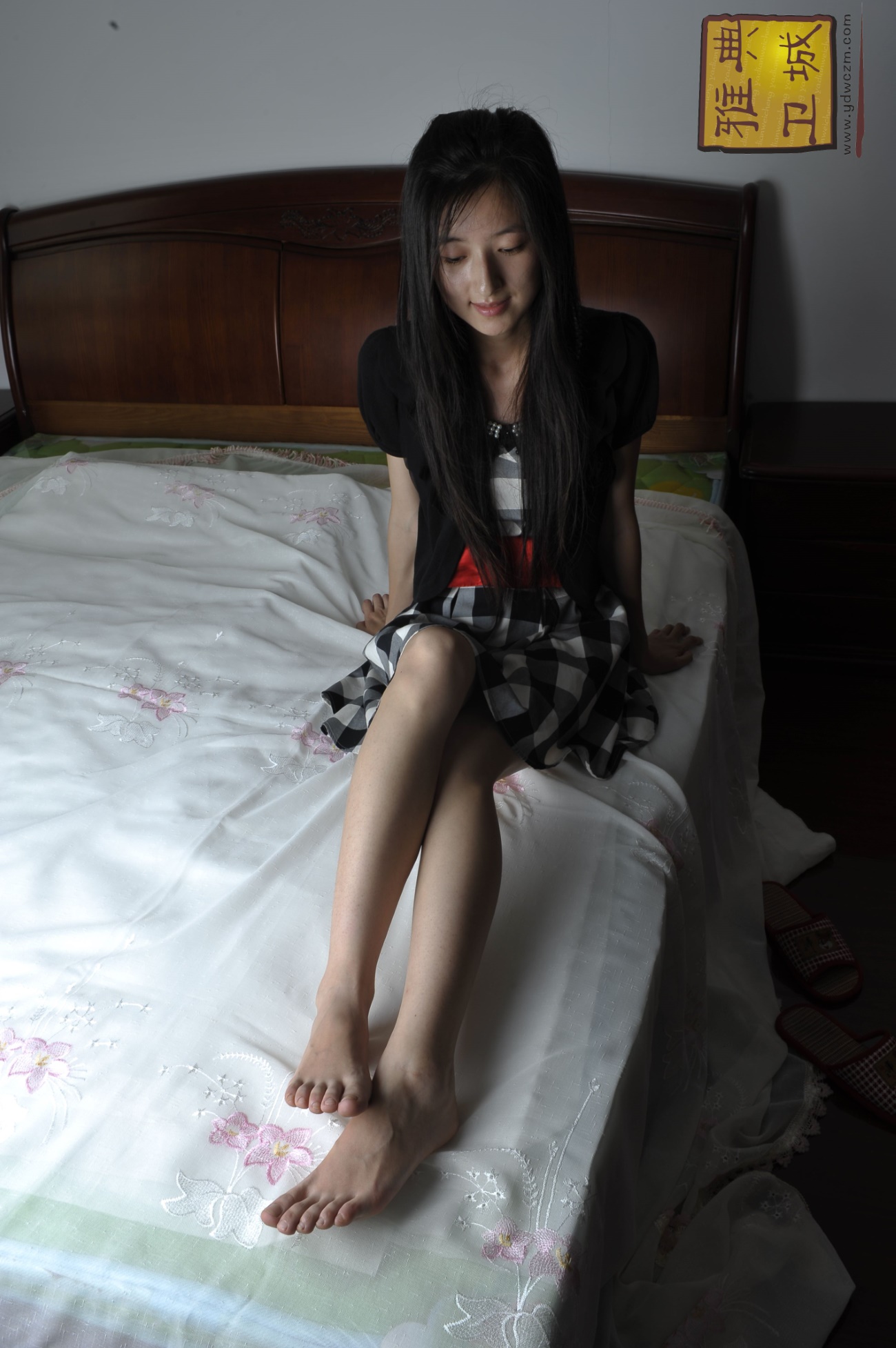 雅典卫城 001 黑白格子裙[45P/29M]