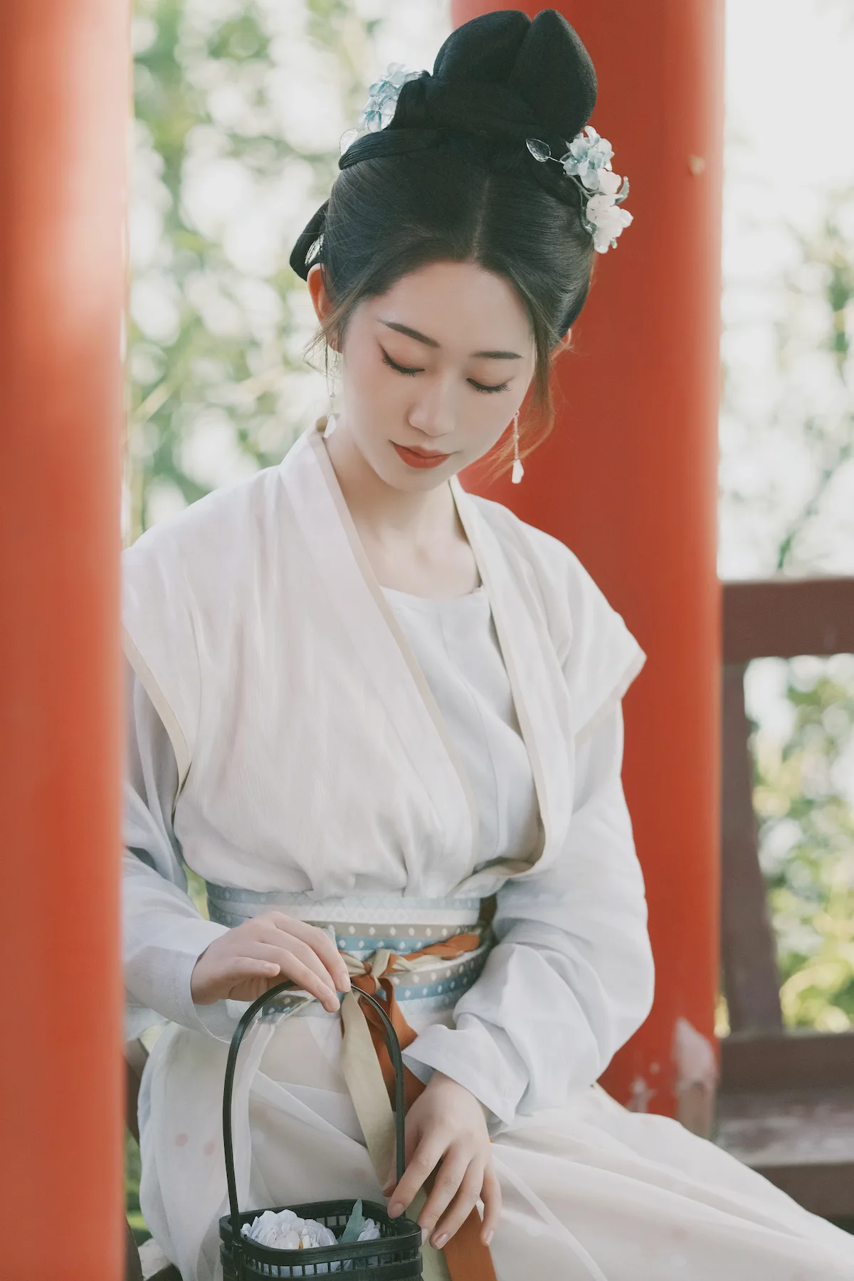 [YITUYU艺图语]2023.07.01 晴山 社恐的乱乱[22+1P/297MB]