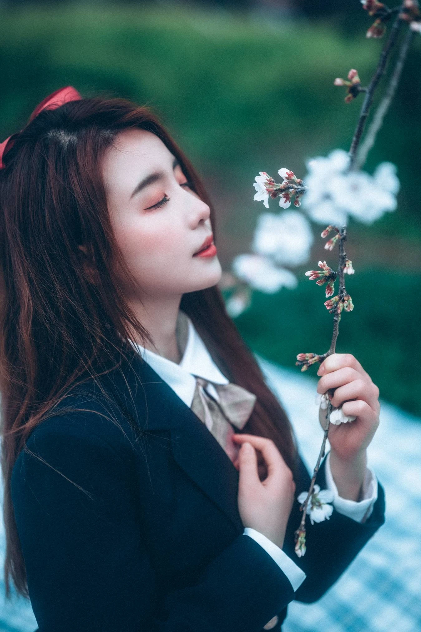 [YITUU艺图语] 2022.04.23 少女与樱 富贵 [43P/503MB]