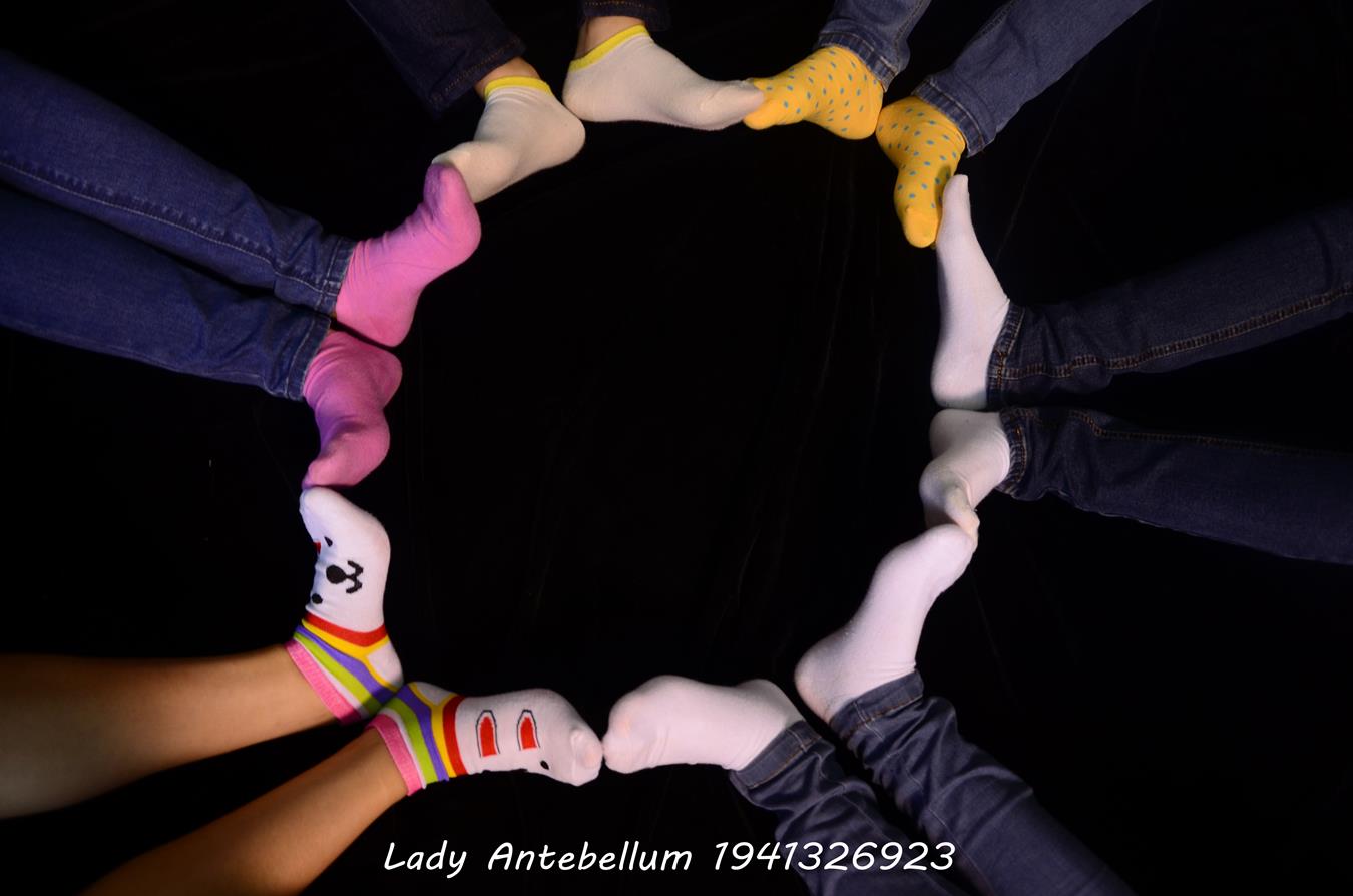 [战前女神] 美腿镁足精品摄影套图 004 [314P/365MB]