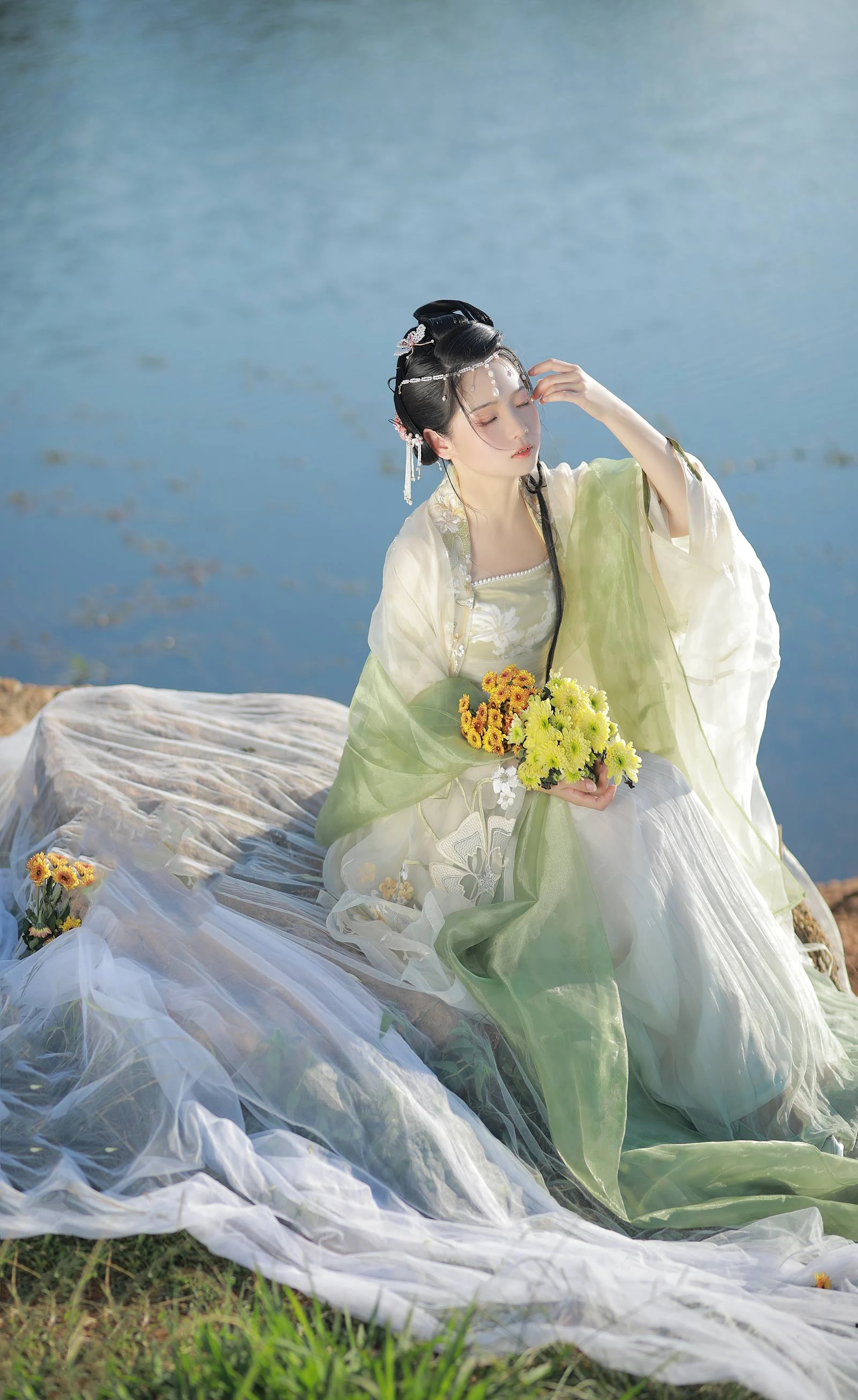 [YITUYU艺图语]2022.09.30 夏日长 落花人独立[35+1P/644MB]