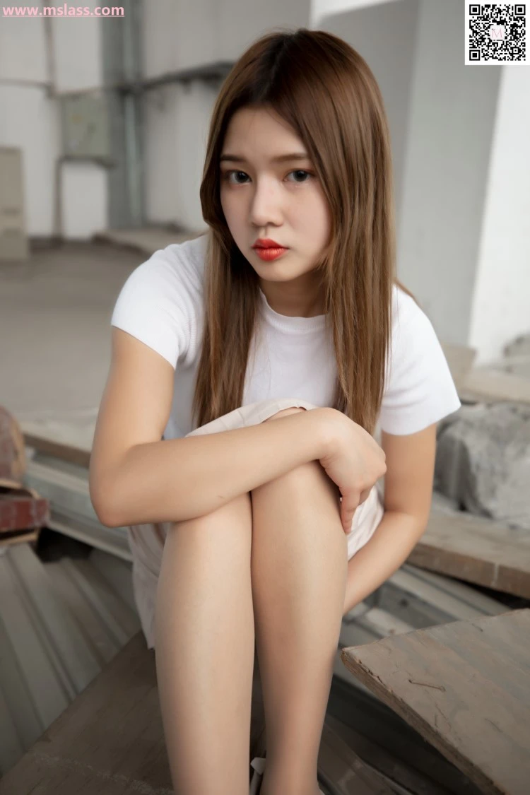 [MSLASS梦丝女神]2019.08.29 废墟的小白鞋 小除夕[53+1P/505M]