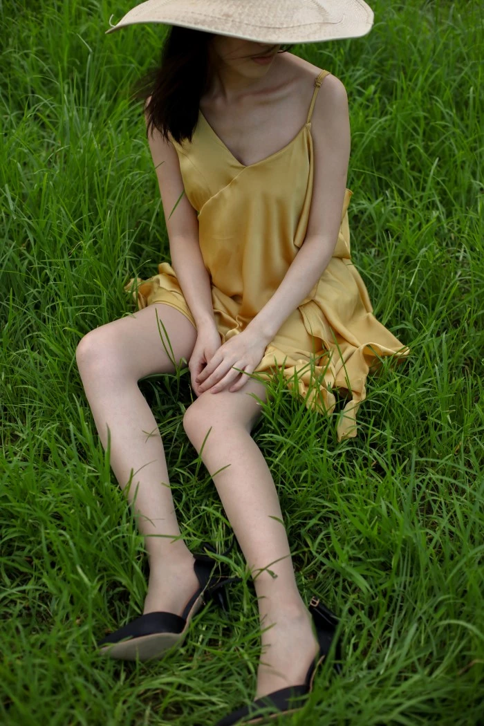 奈丝写真 NO.139：冰冰 – 绿意盎然 [30P/410MB]