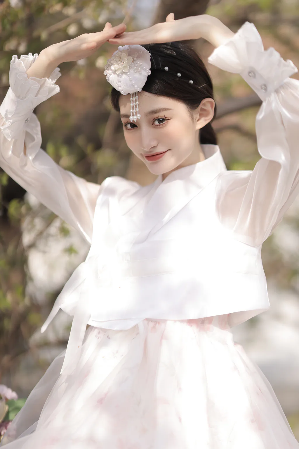 [YITUYU艺图语]2023.03.25 樱花树下的约定 小多多要爆富[46+1P/627MB]
