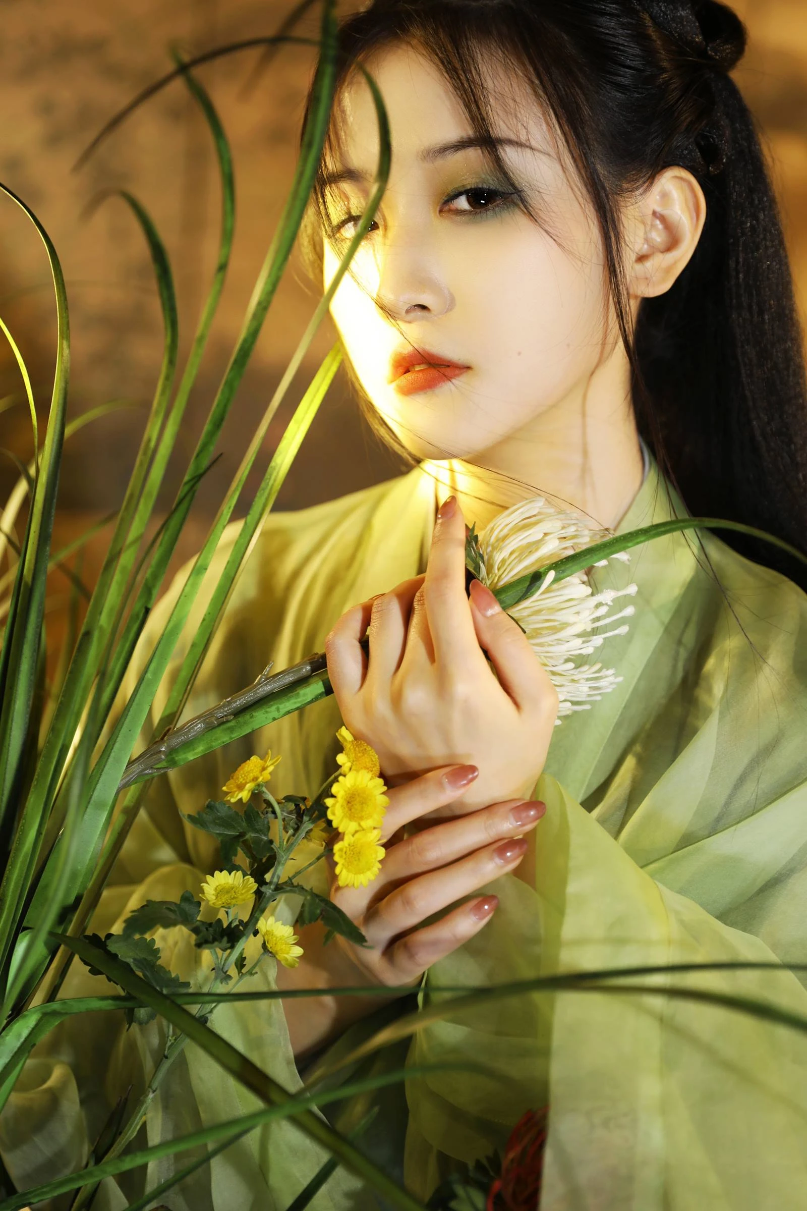 [YITUYU艺图语]2022.10.05 风草美仁 不及丿[34+1P/292MB]