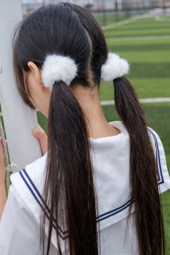喵写真 VOL.009 球场上的黑丝校服 [75P/854MB]