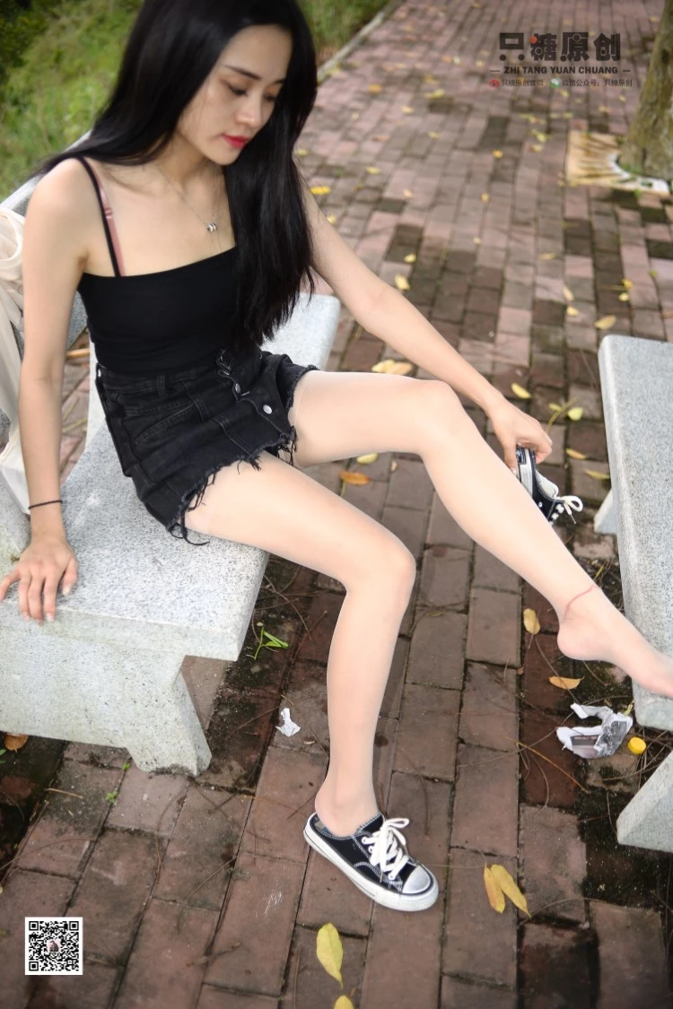 [只糖棉袜]NO.016 文文－帆布鞋搭配肉丝！[189P/464MB]