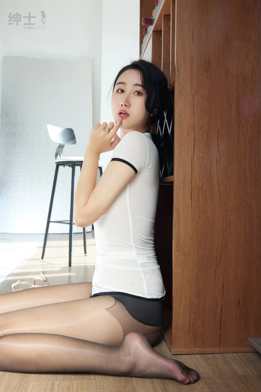 SHENSHI绅士 – SS037 英拉 [44P/75MB]