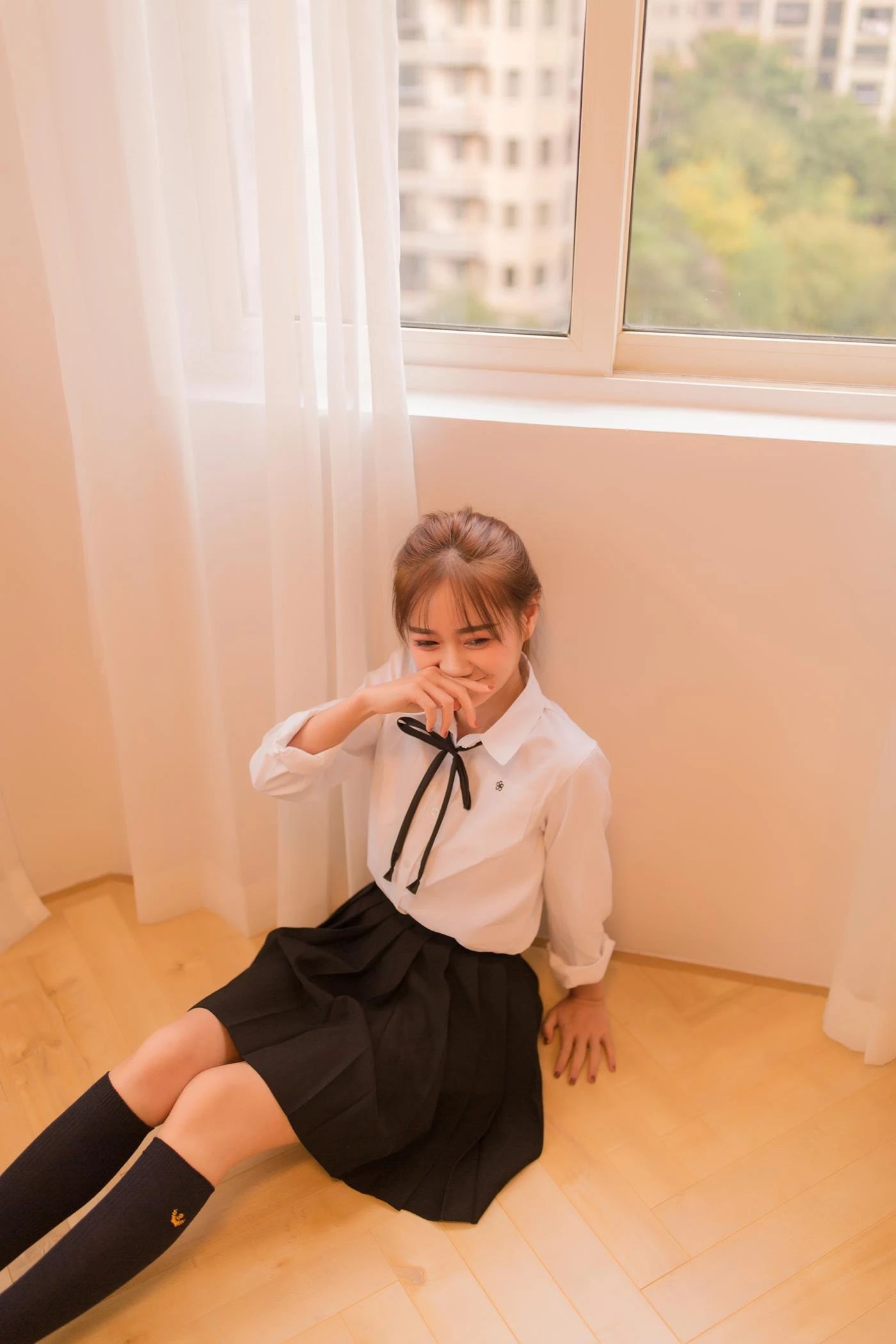 [YITUYU艺图语] 2022.02.18 JK少女 小艺 [32P/136MB]