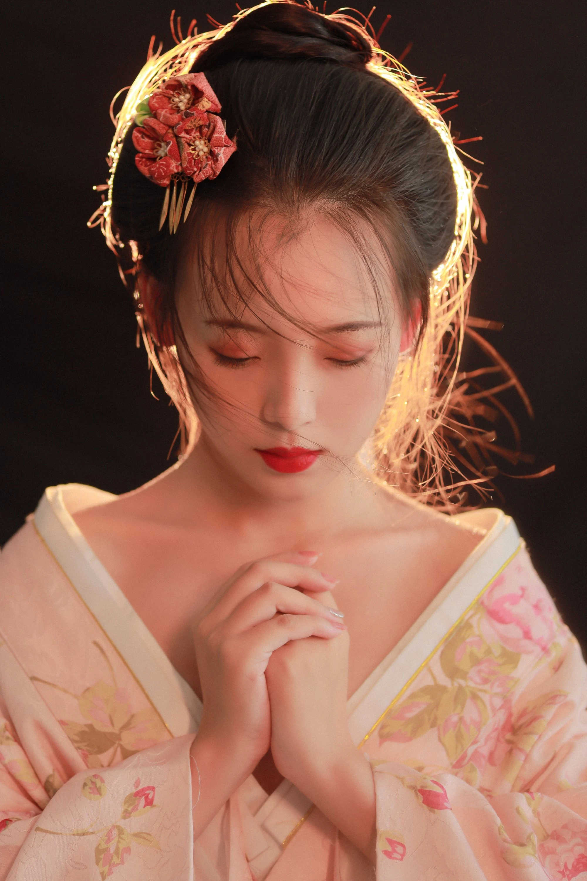 [YITUYU艺图语] 2022.07.11 神明少女 秦朝歌 [22P/229MB]
