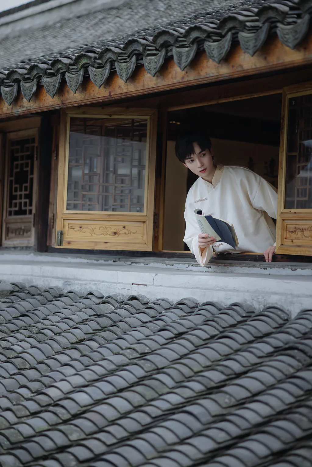 [YITUYU艺图语]2023.02.24 从前 奈何何何啊 [21+1P/221MB]