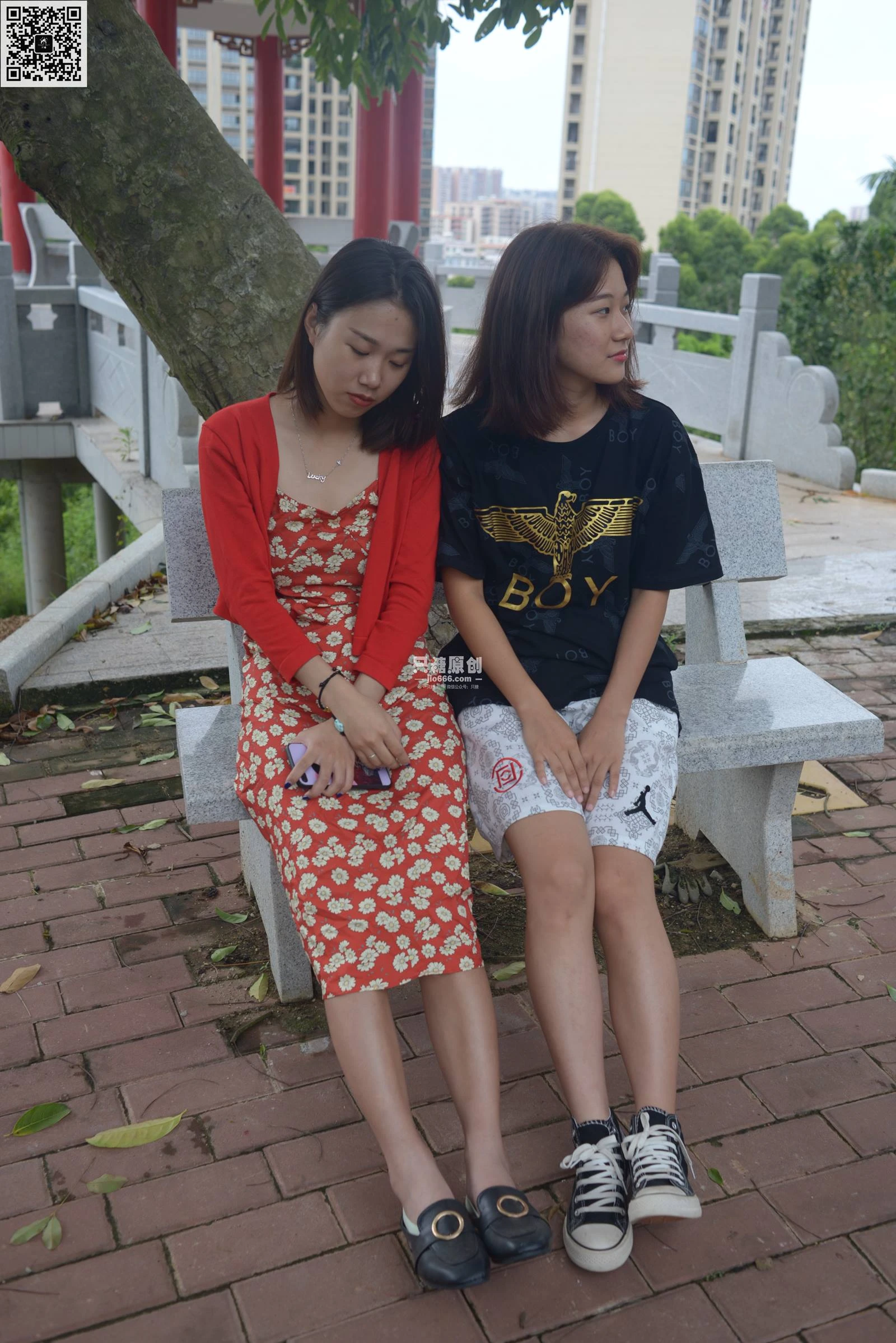 只糖棉袜 NO.496 姗姗&林恬 – 相离莫相忘 [59P/1V/530MB]